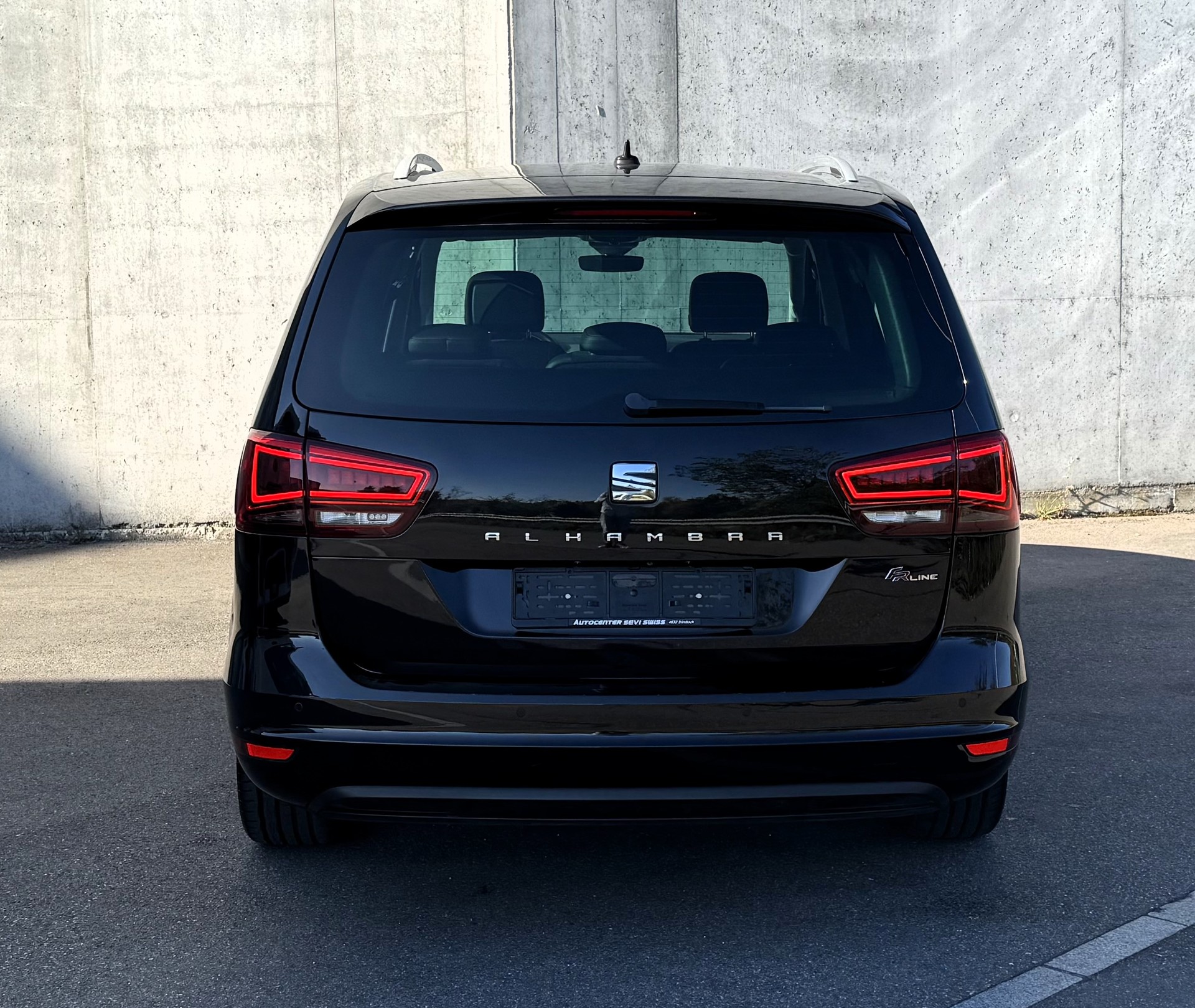 SEAT Alhambra 2.0 TDI DSG SWISS FR CH FZ | Service gepflegt | in gepflegten Zustand-image-12