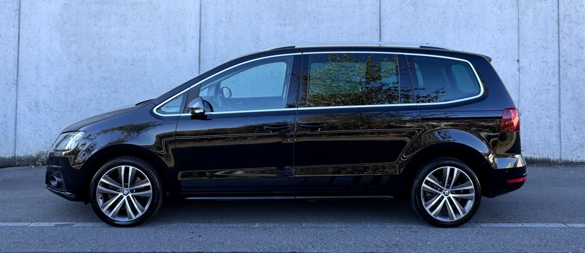 SEAT Alhambra 2.0 TDI DSG SWISS FR CH FZ | Service gepflegt | in gepflegten Zustand-image-2