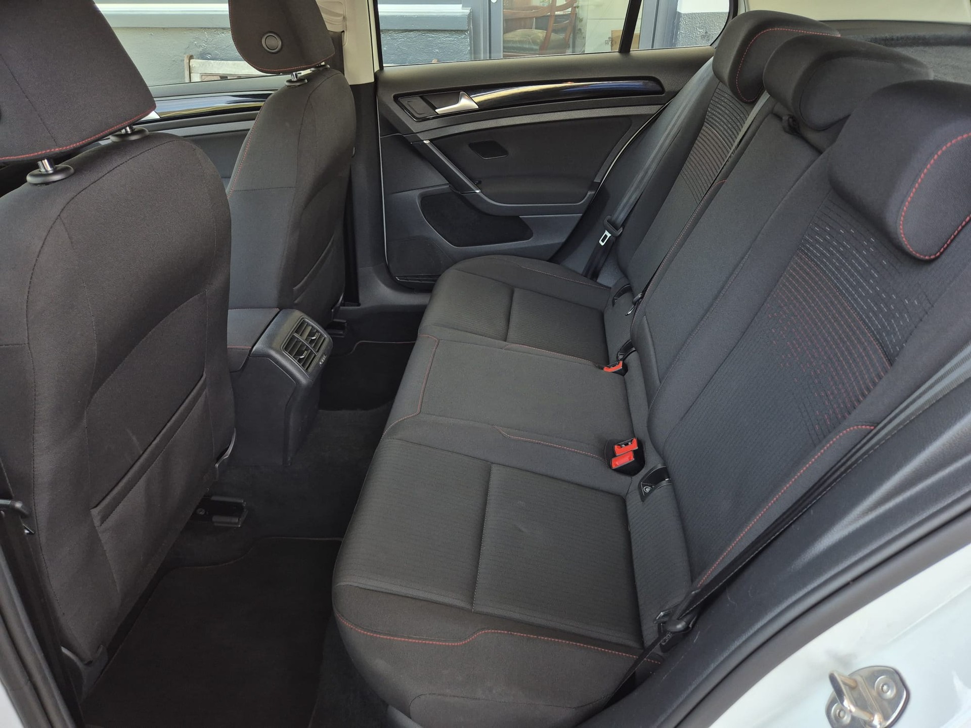 VW Golf 1.4 TSI Highline DSG-image-10