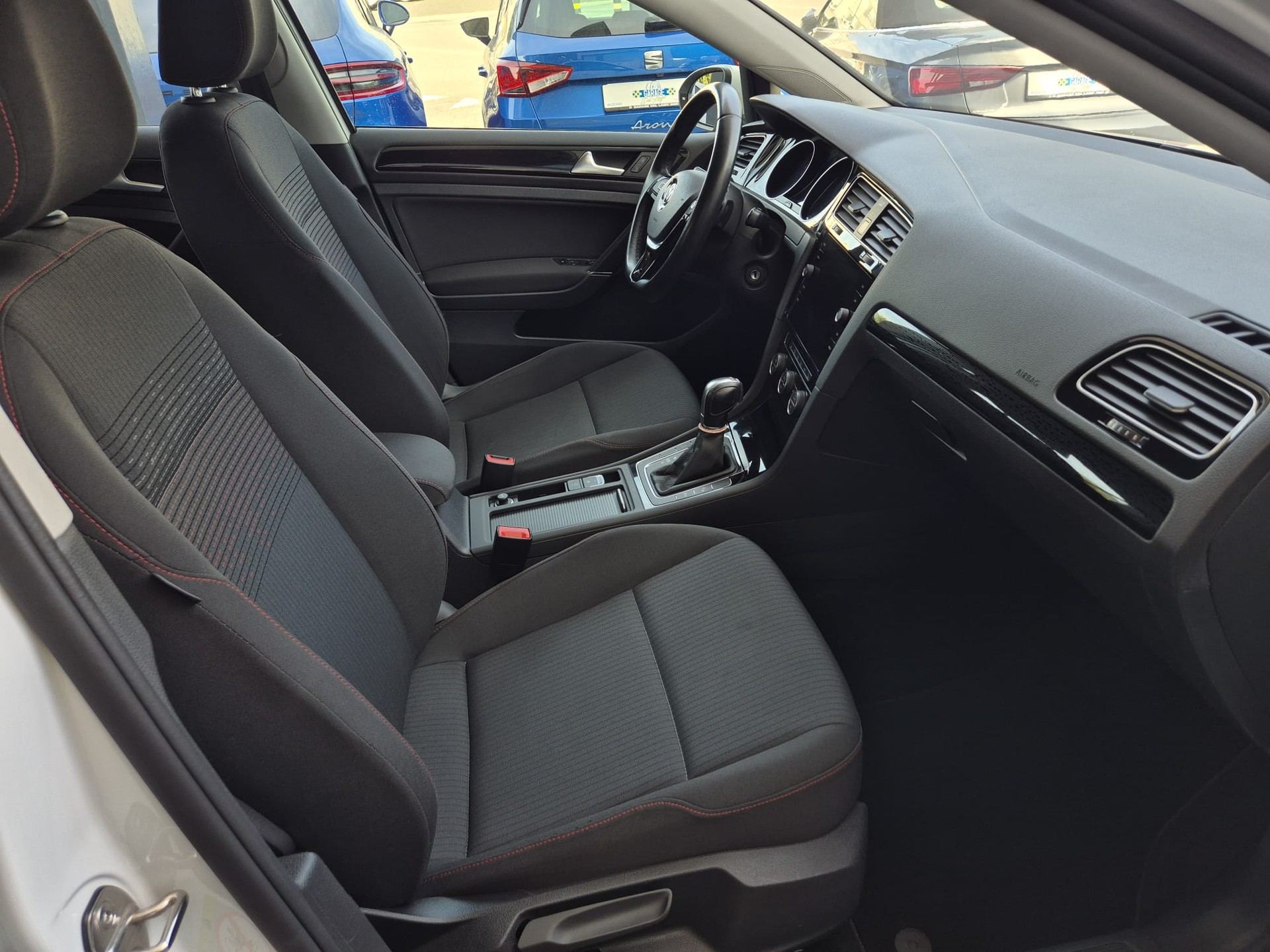 VW Golf 1.4 TSI Highline DSG-image-12
