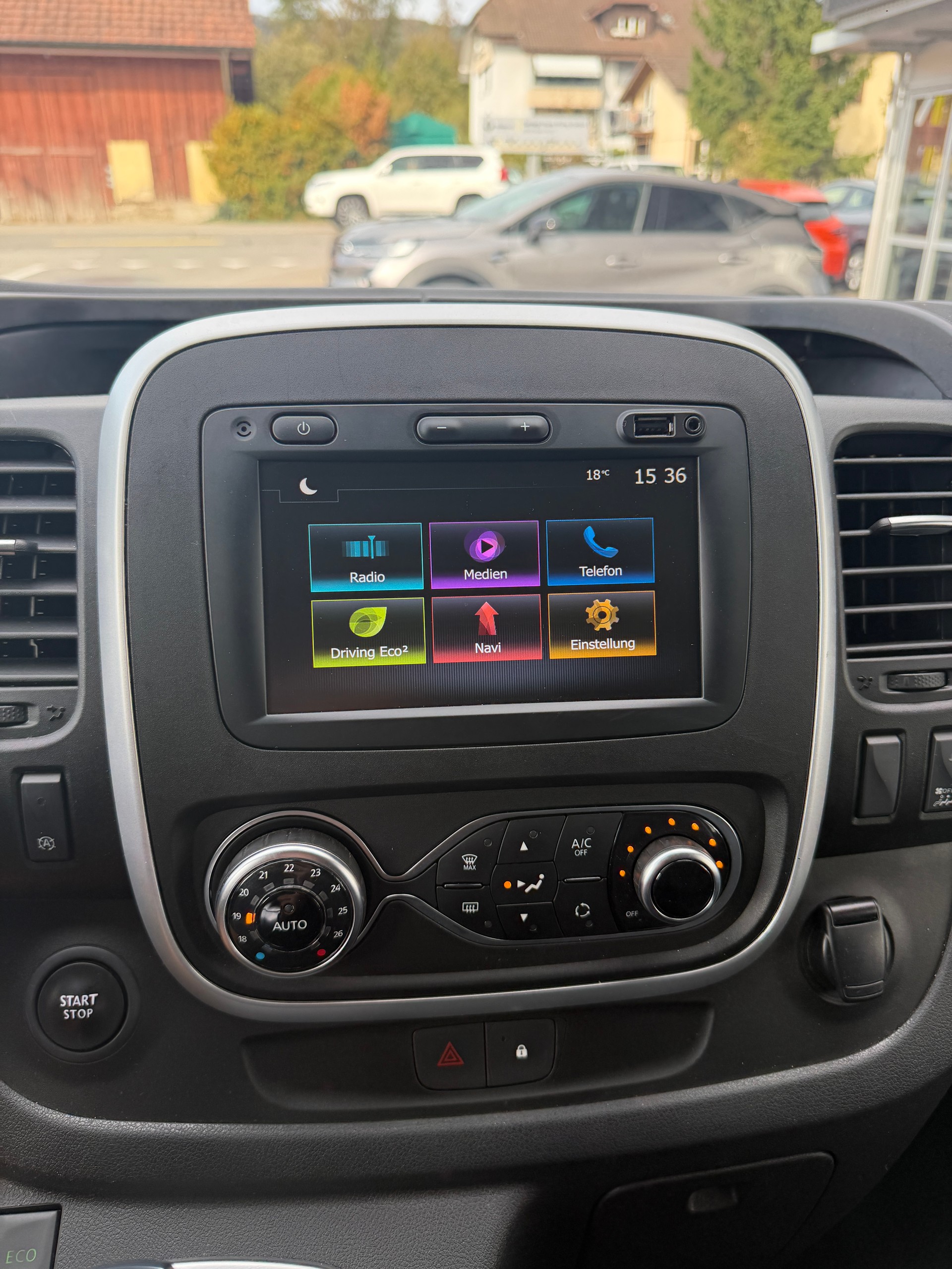 RENAULT Trafic Spaceclass 2.0 dCi Blue 170-image-10
