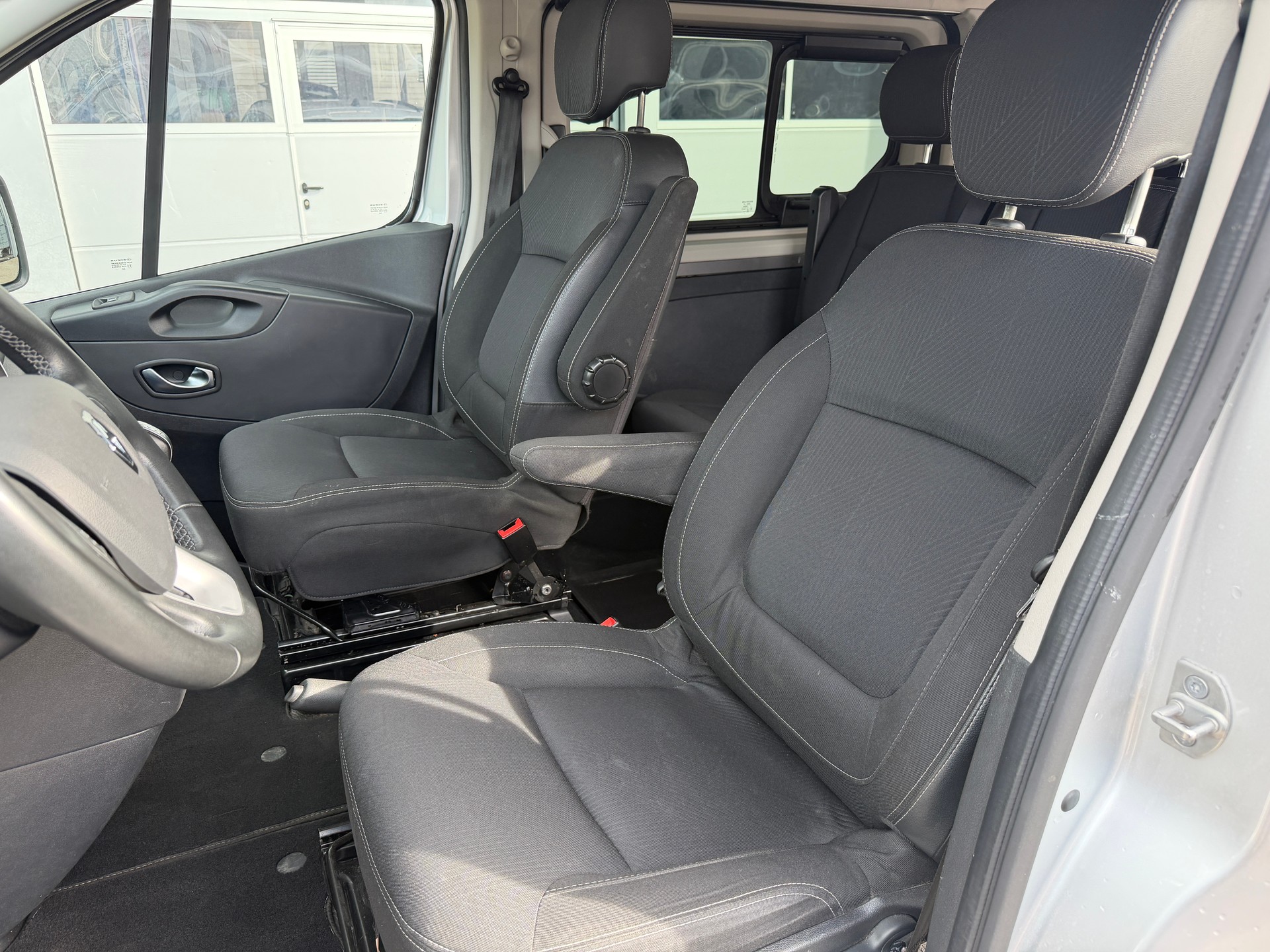 RENAULT Trafic Spaceclass 2.0 dCi Blue 170-image-5