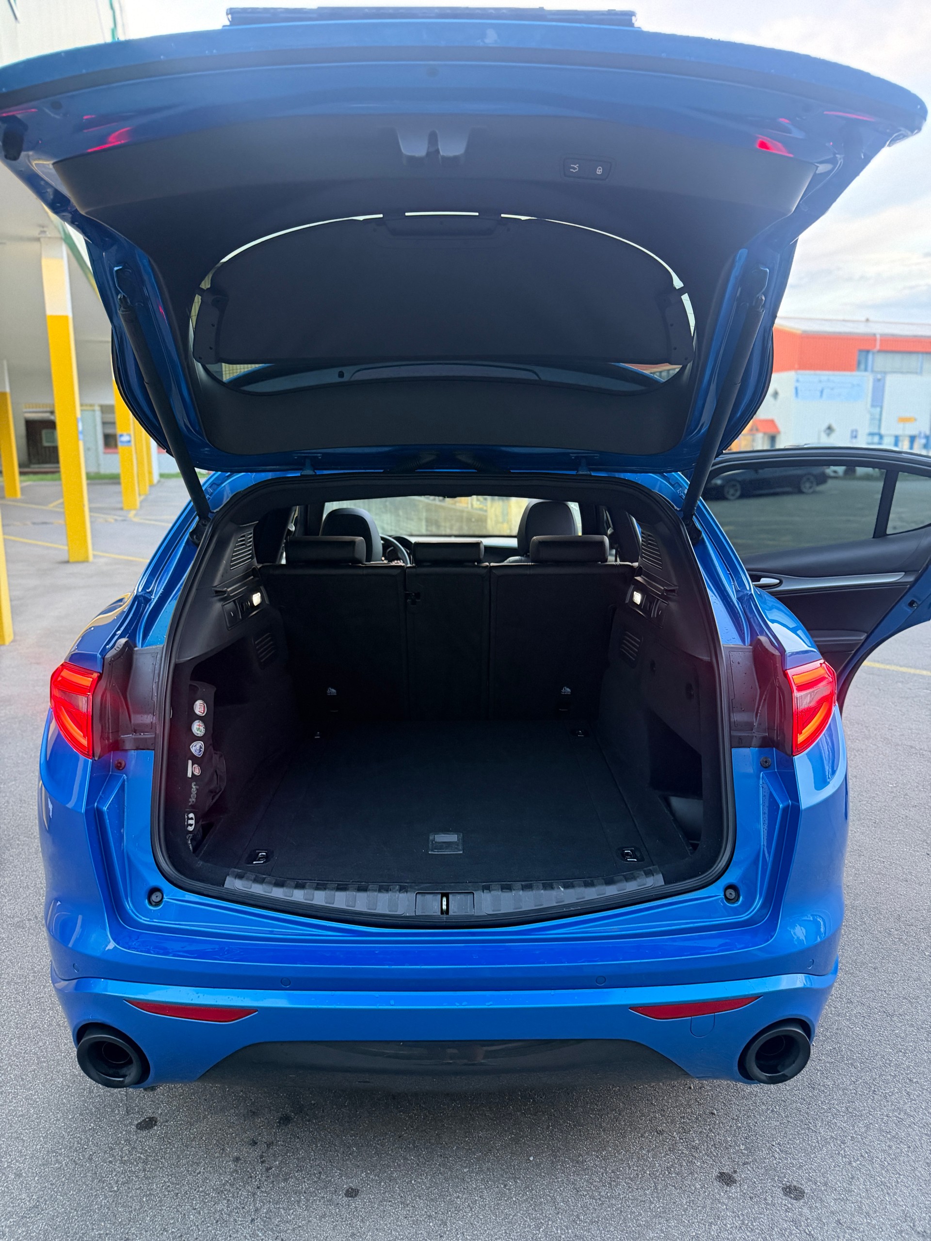 ALFA ROMEO Stelvio 2.0 Veloce Q4 Automatic-image-15