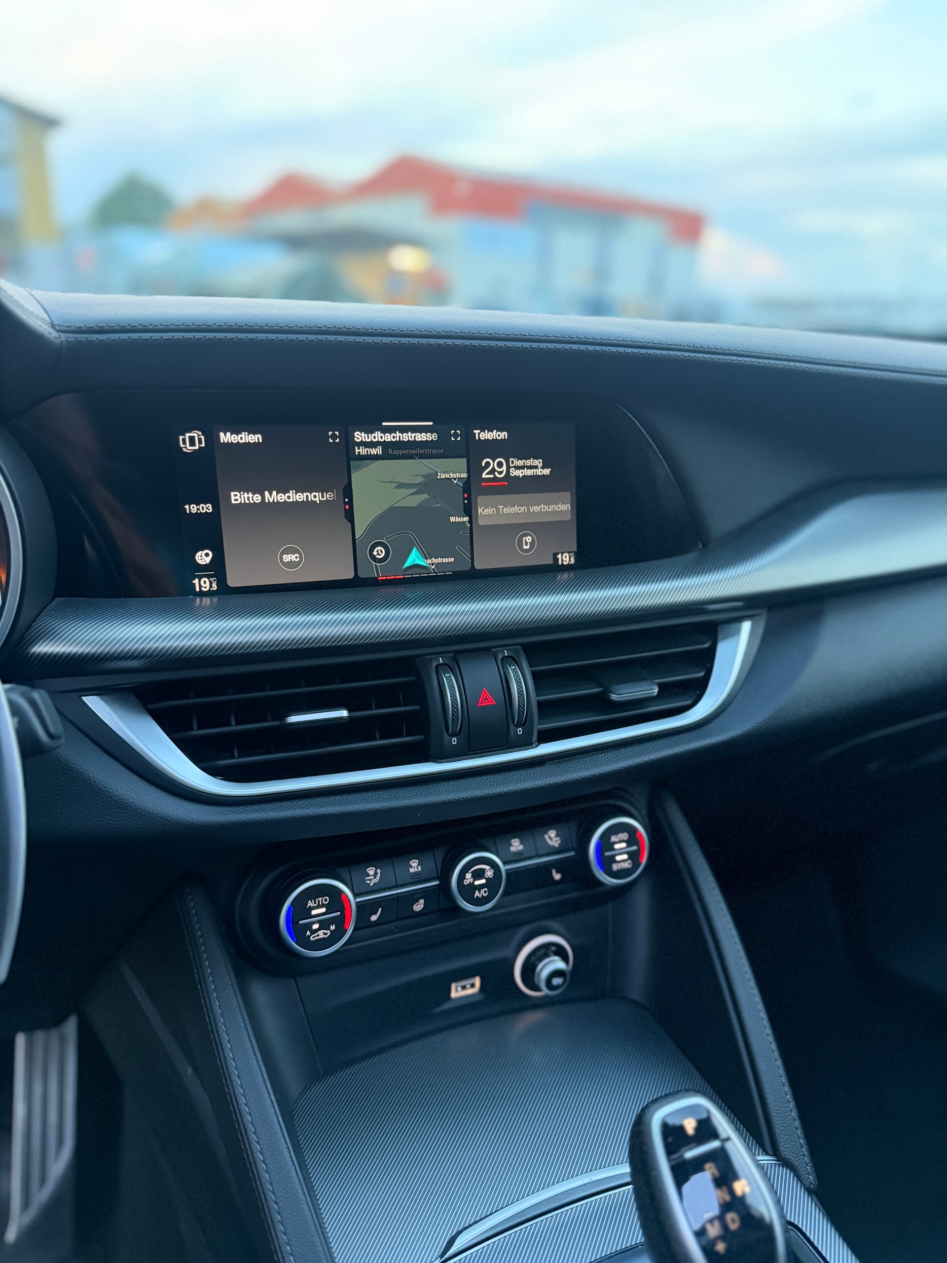 ALFA ROMEO Stelvio 2.0 Veloce Q4 Automatic-image-10