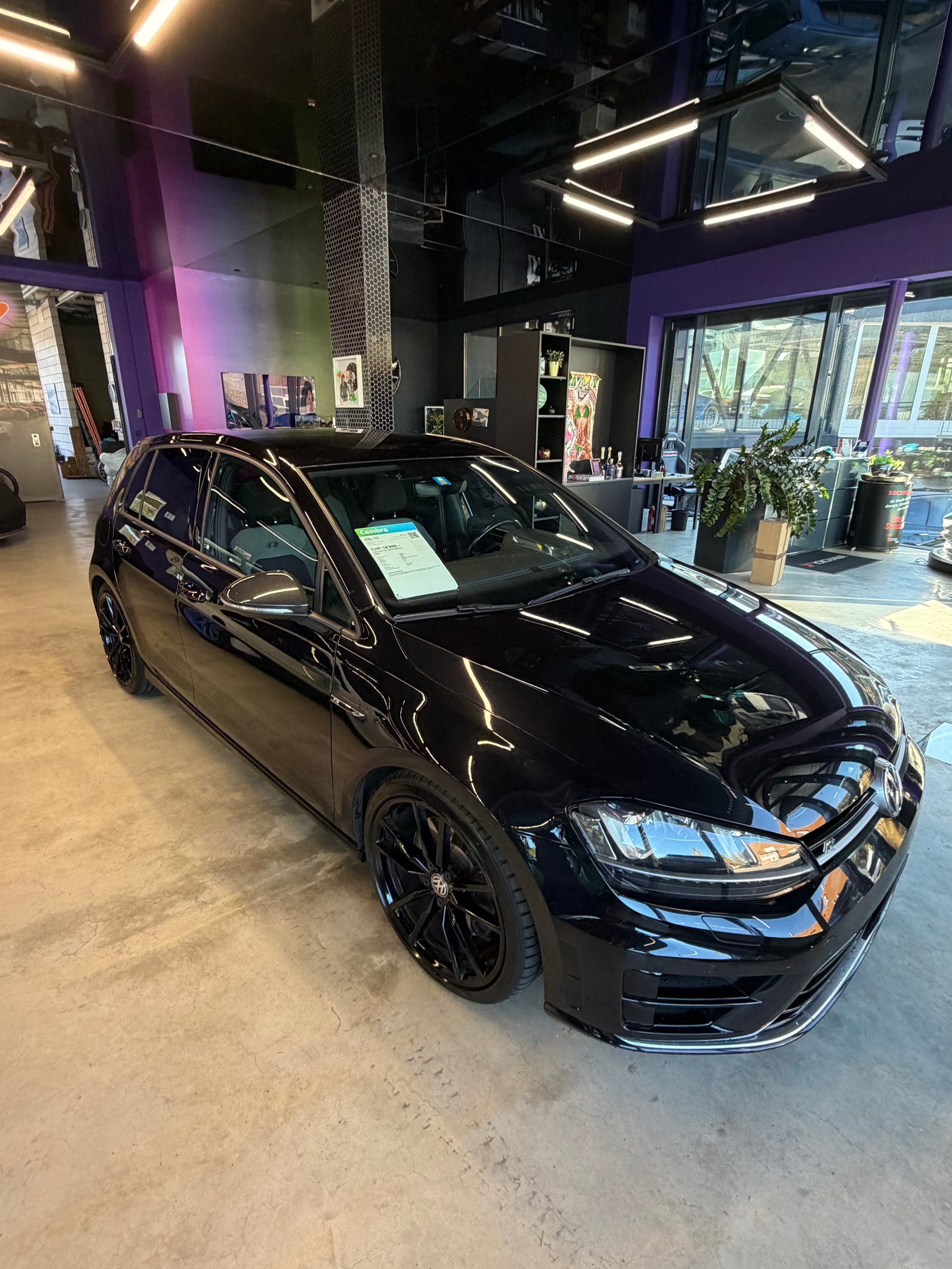 VW Golf 2.0 TSI R 4Motion DSG-image-5