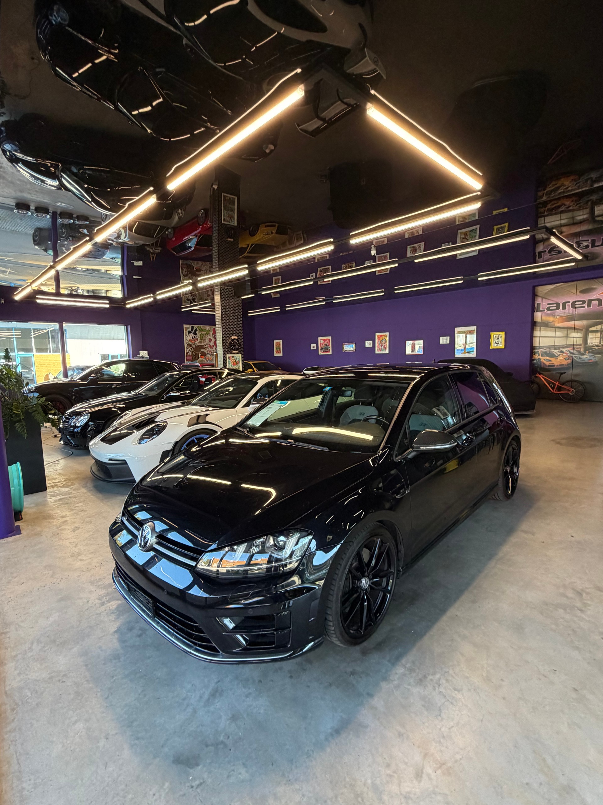 VW Golf 2.0 TSI R 4Motion DSG-showroom-element-2