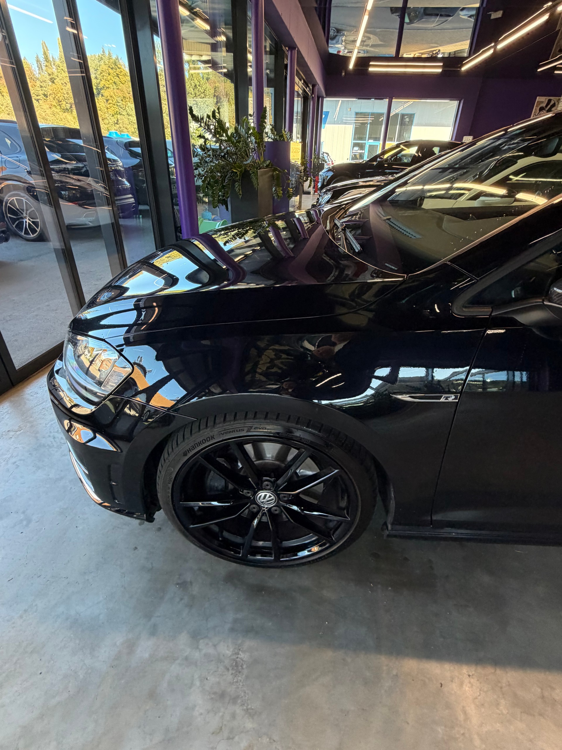 VW Golf 2.0 TSI R 4Motion DSG-image-11
