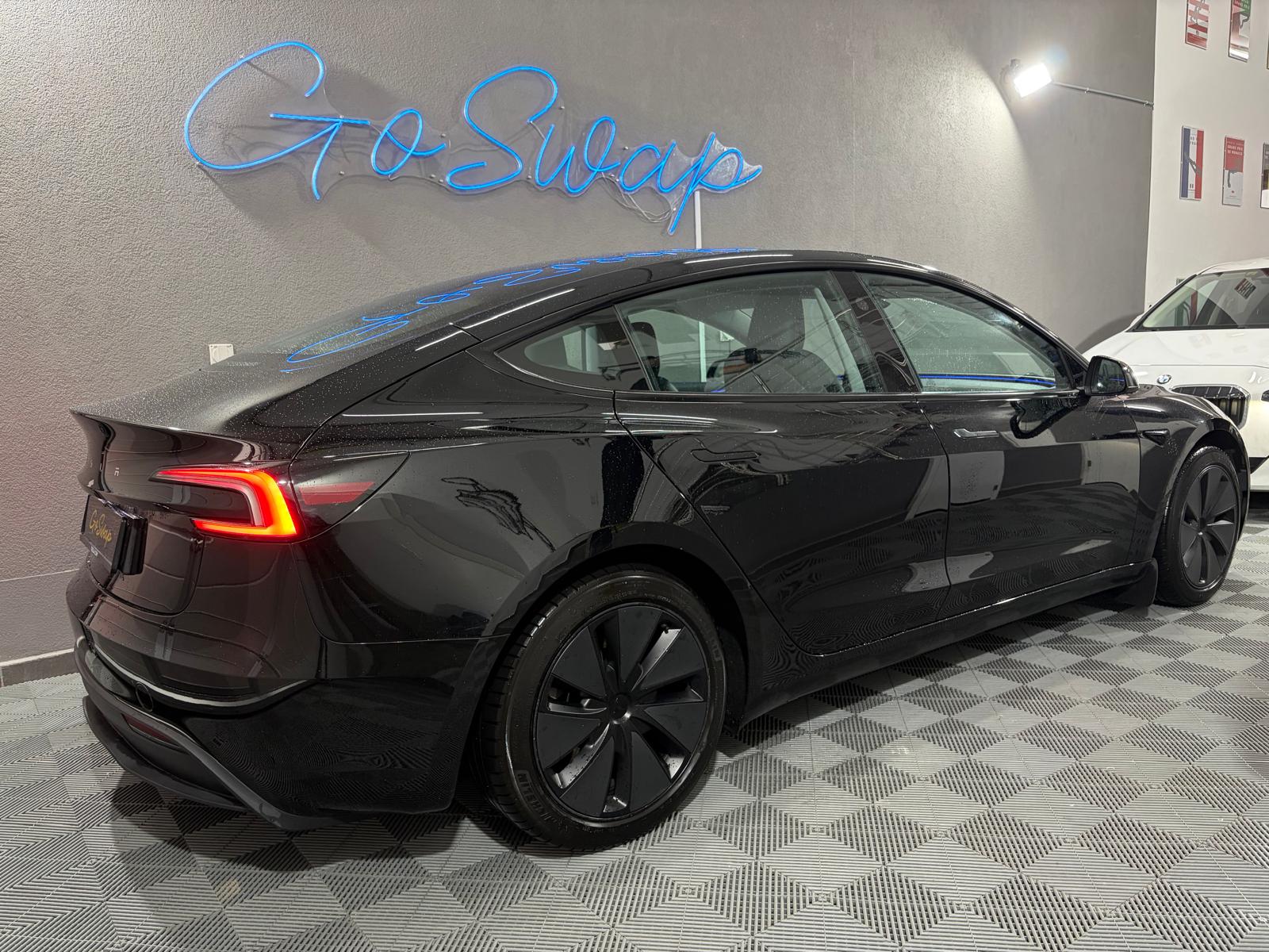 TESLA Model 3 Highland RWD-image-1