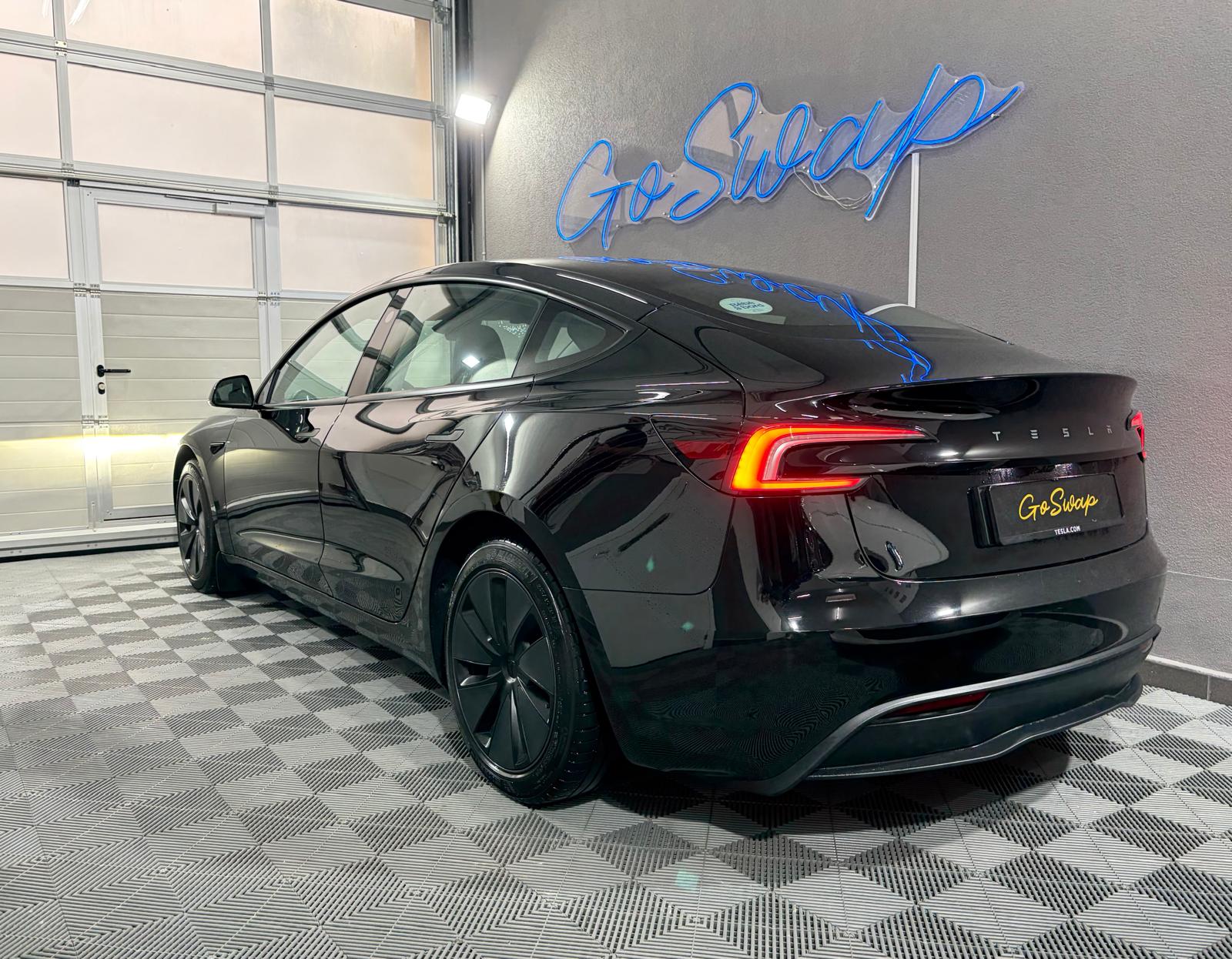 TESLA Model 3 Highland RWD-image-4