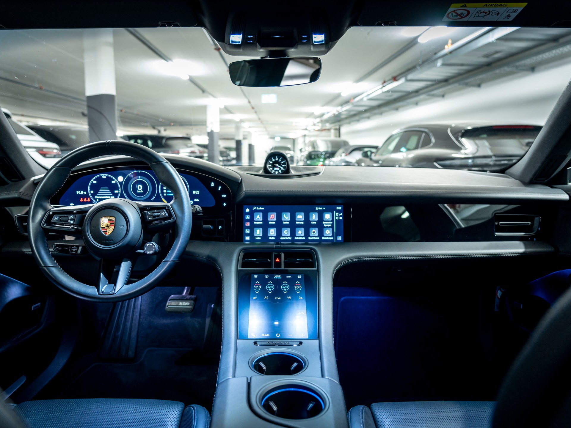 PORSCHE Taycan 4S Cross Turismo-image-22