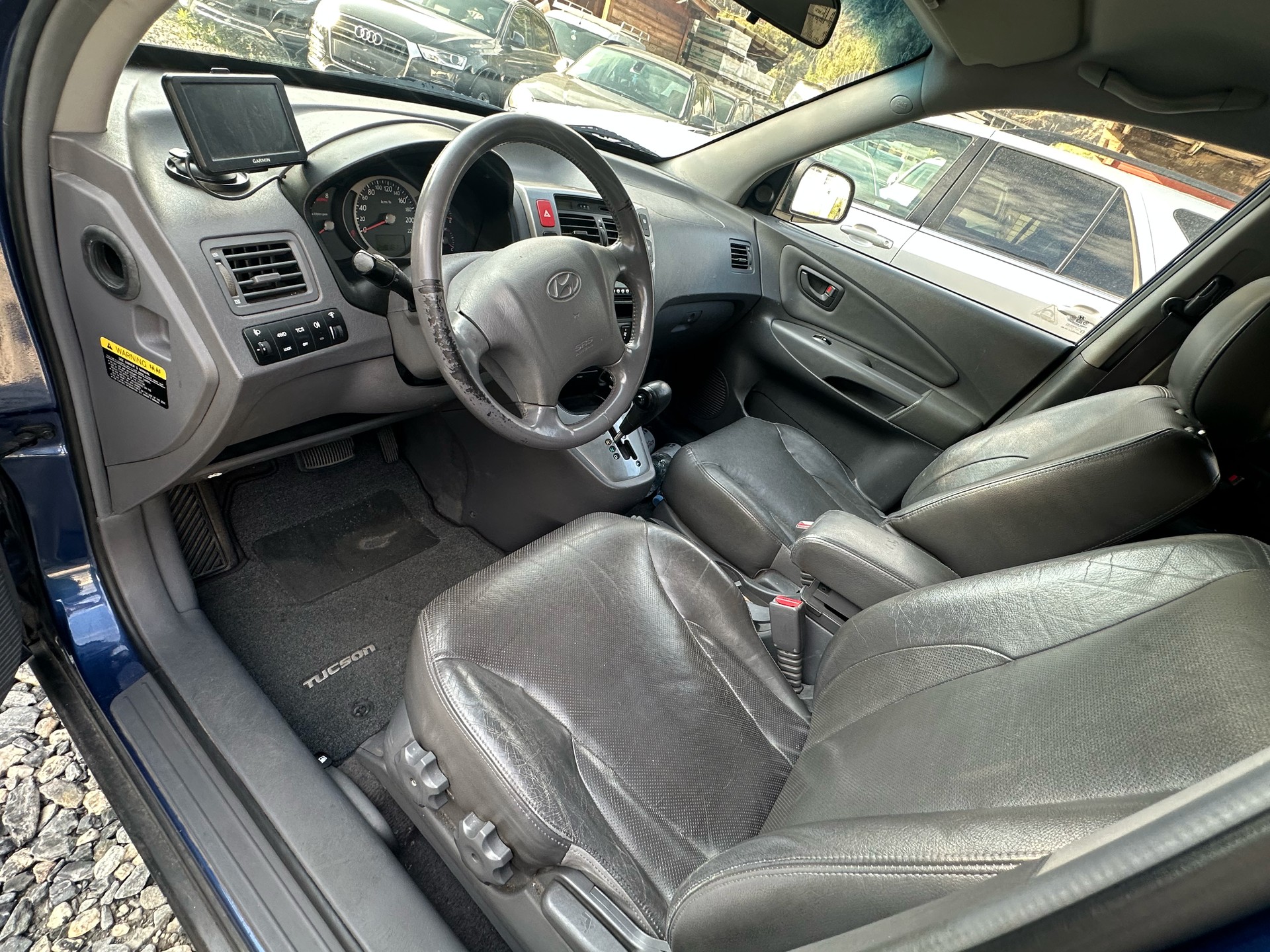 HYUNDAI Tucson 2.7 V6 Champion 4WD-image-6