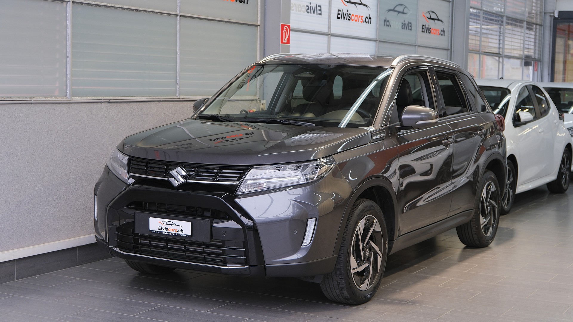 SUZUKI Vitara 1.4 Boosterjet Compact Top 4x4 Hybrid Automatic-image-7