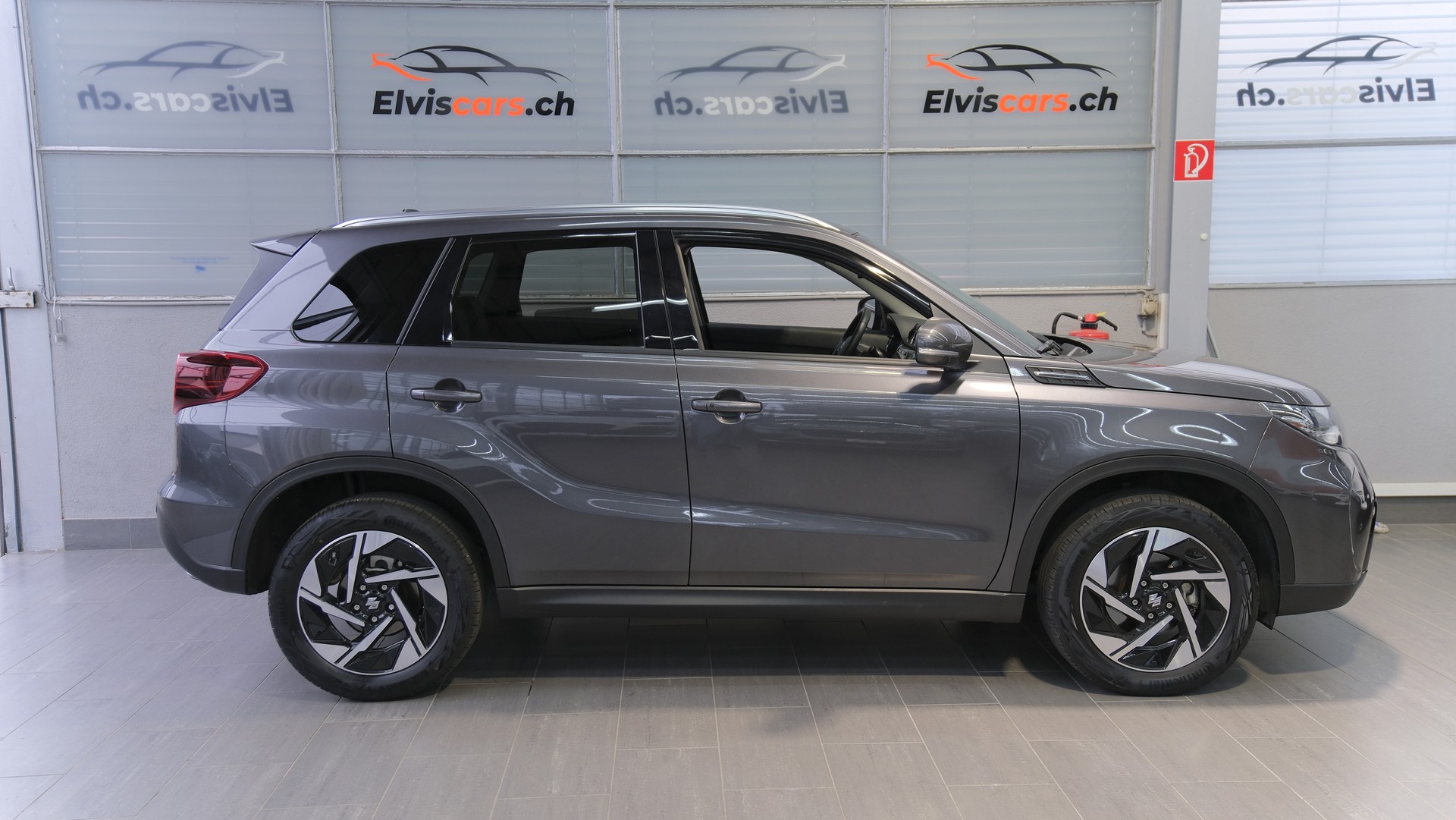 SUZUKI Vitara 1.4 Boosterjet Compact Top 4x4 Hybrid Automatic-image-27
