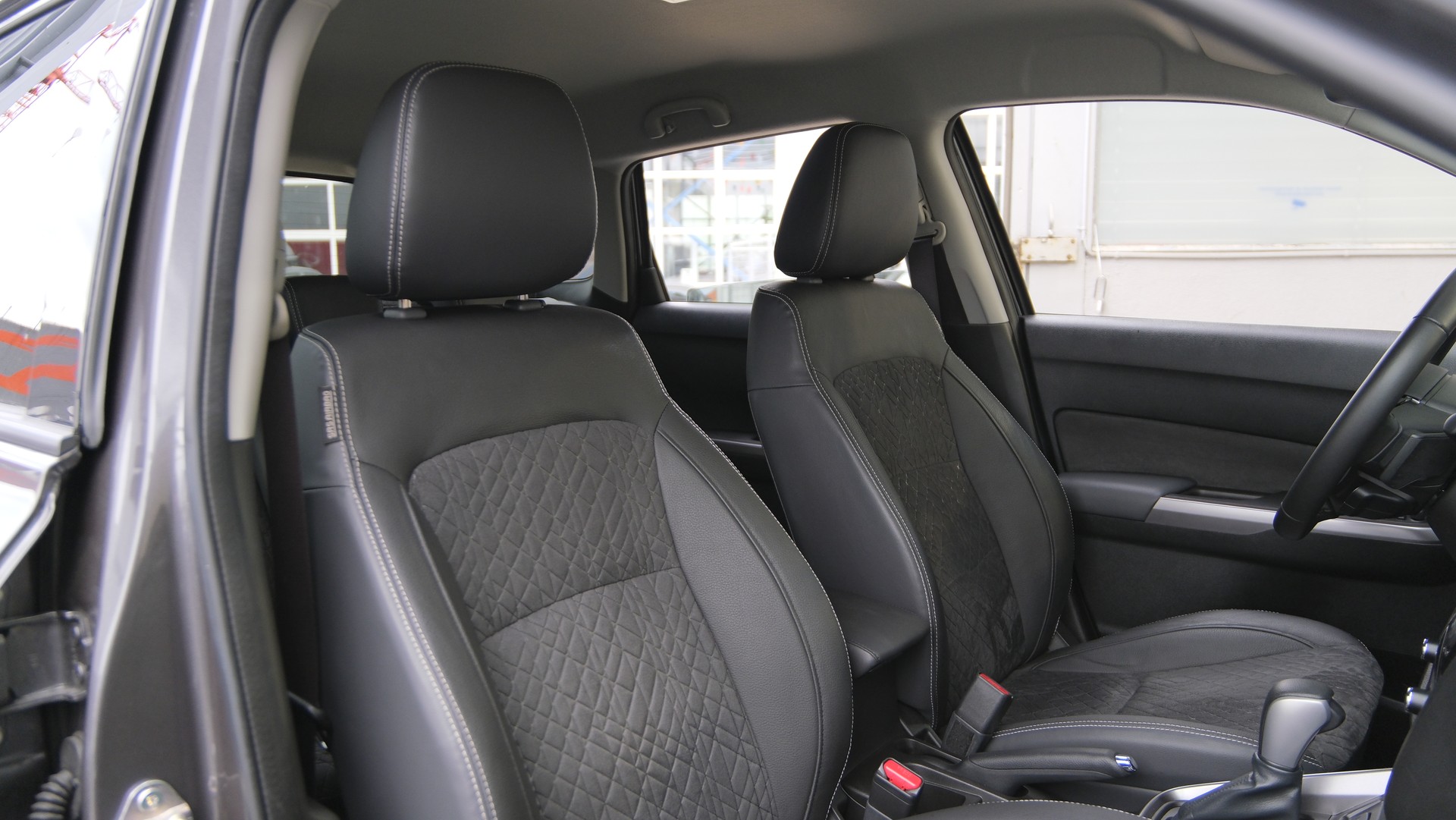 SUZUKI Vitara 1.4 Boosterjet Compact Top 4x4 Hybrid Automatic-image-15