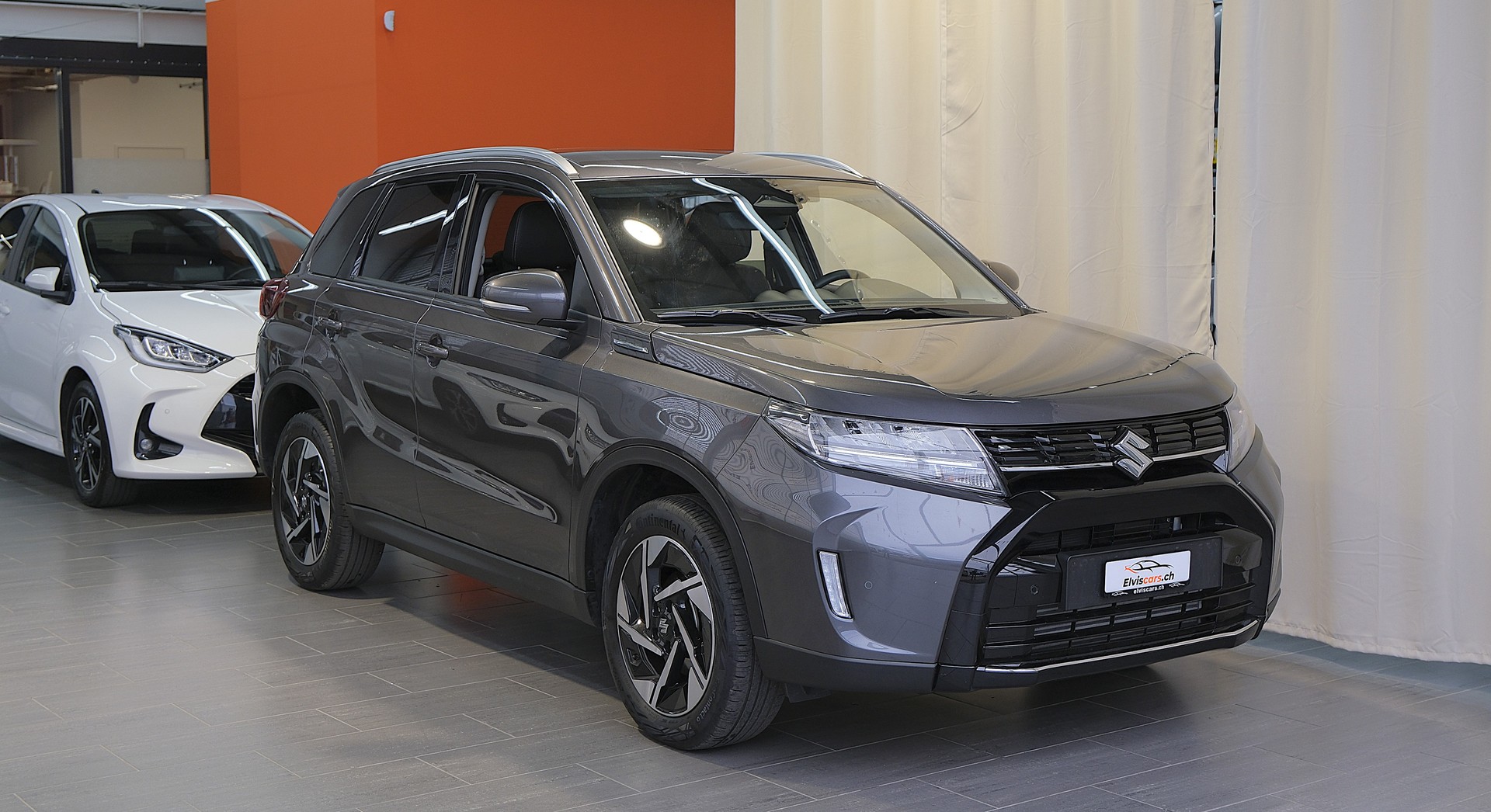 SUZUKI Vitara 1.4 Boosterjet Compact Top 4x4 Hybrid Automatic-image-1