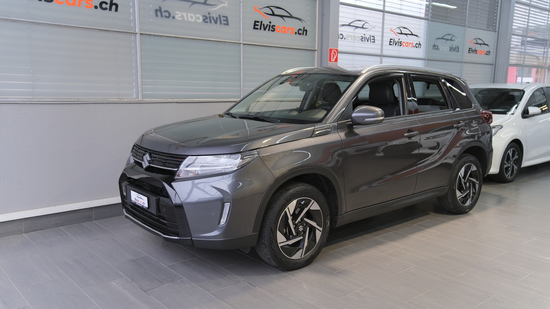 SUZUKI Vitara 1.4 Boosterjet Compact Top 4x4 Hybrid Automatic-image-8