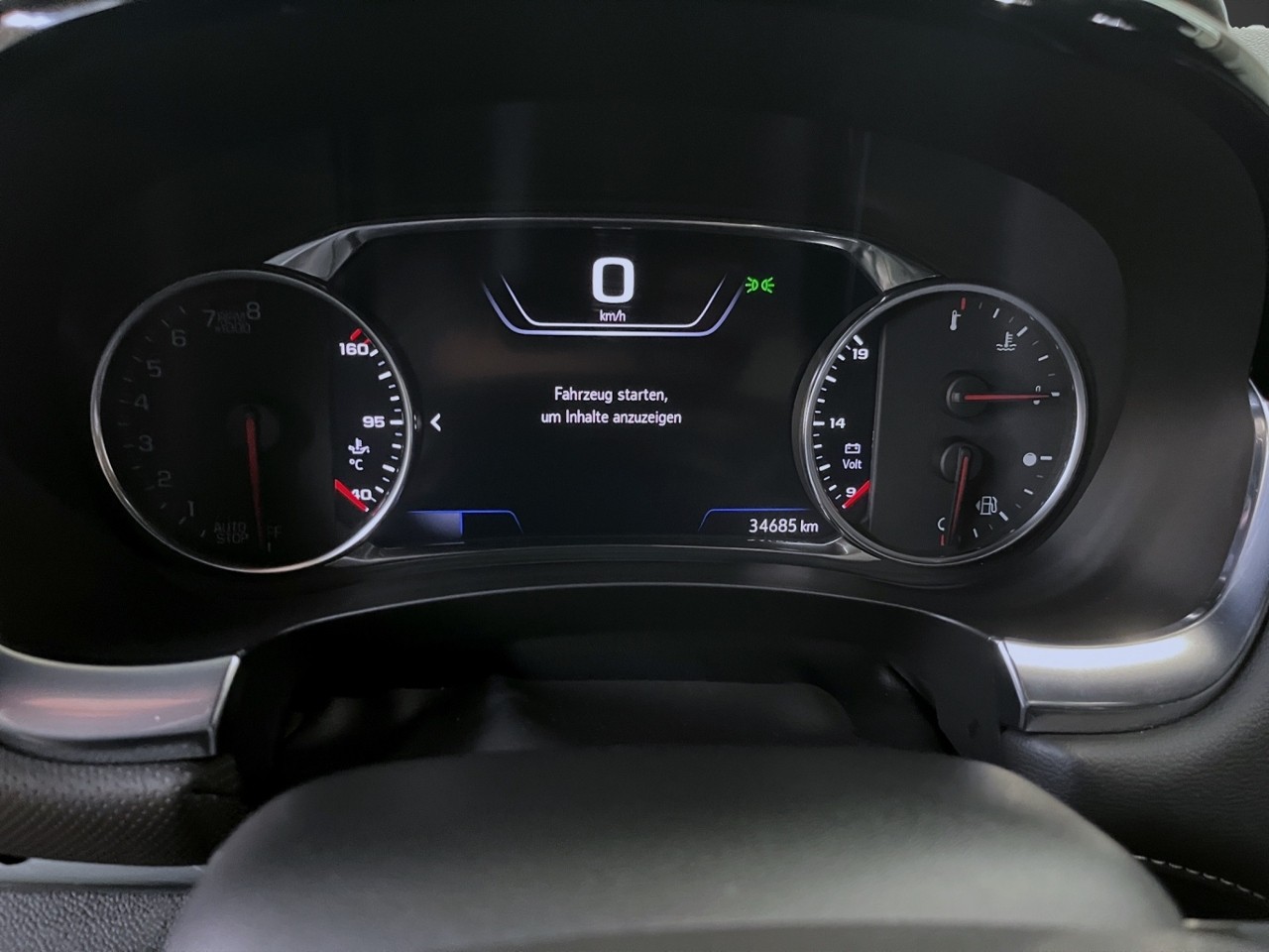 CHEVROLET Premier AWD-image-8
