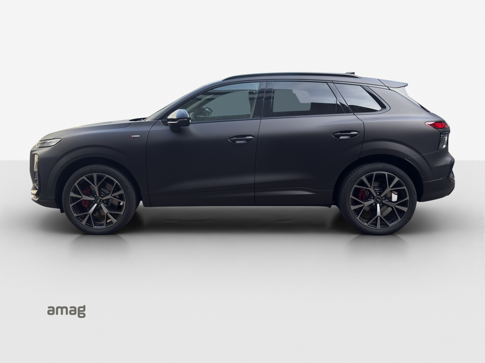 AUDI Q3 SUV TFSI quattro 195 kW S tronic-image-1