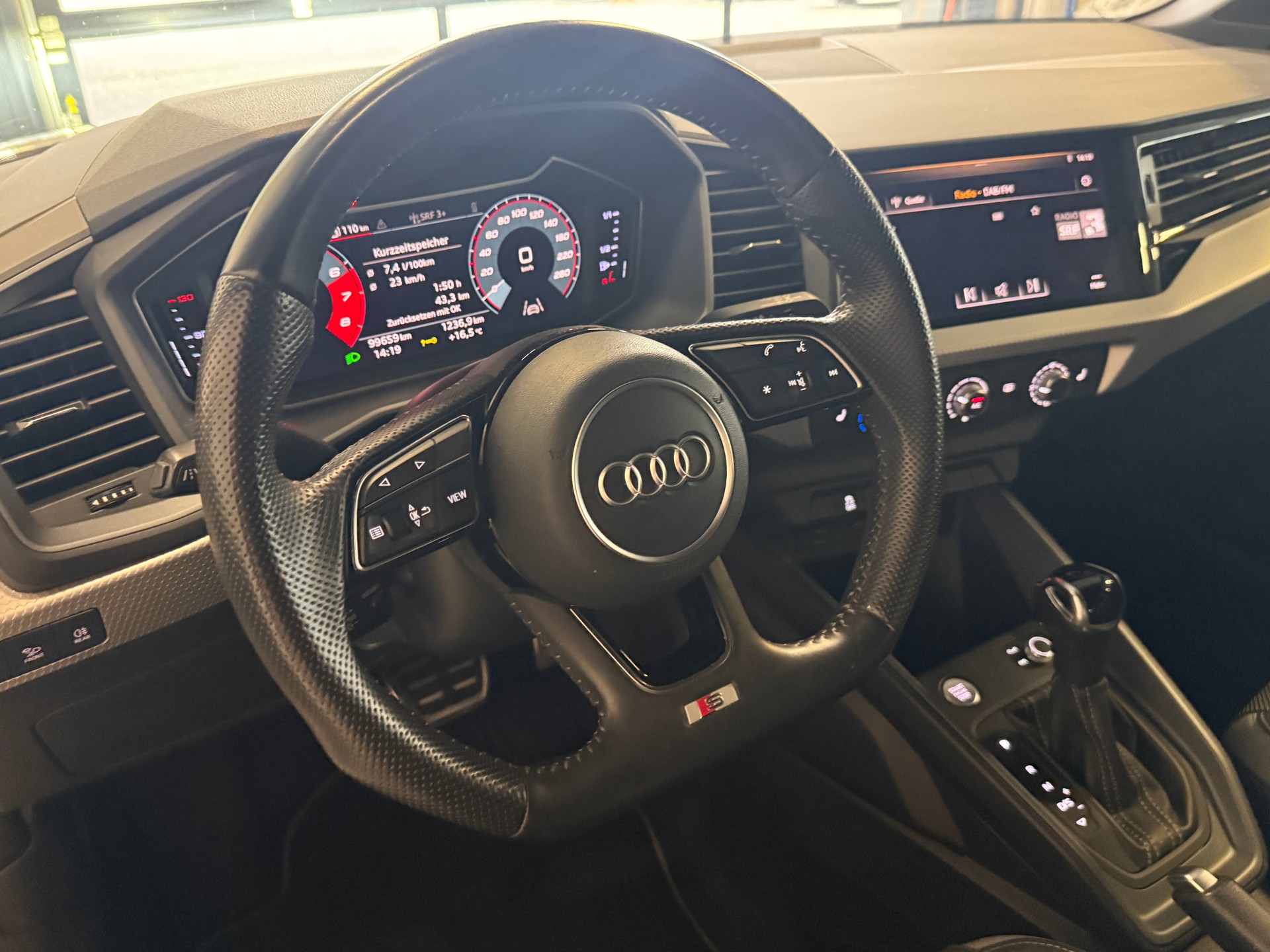 AUDI A1 Sportback 35 TFSI S-tronic, S-Line-image-9