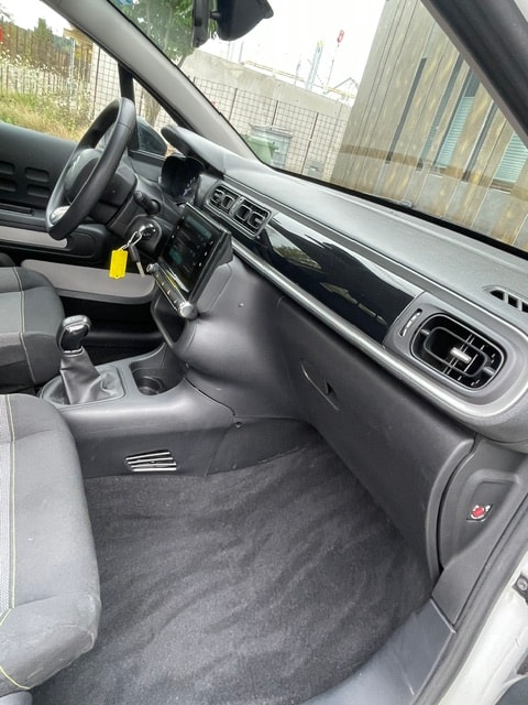 CITROEN C3 1.2i PureTech Live-image-23