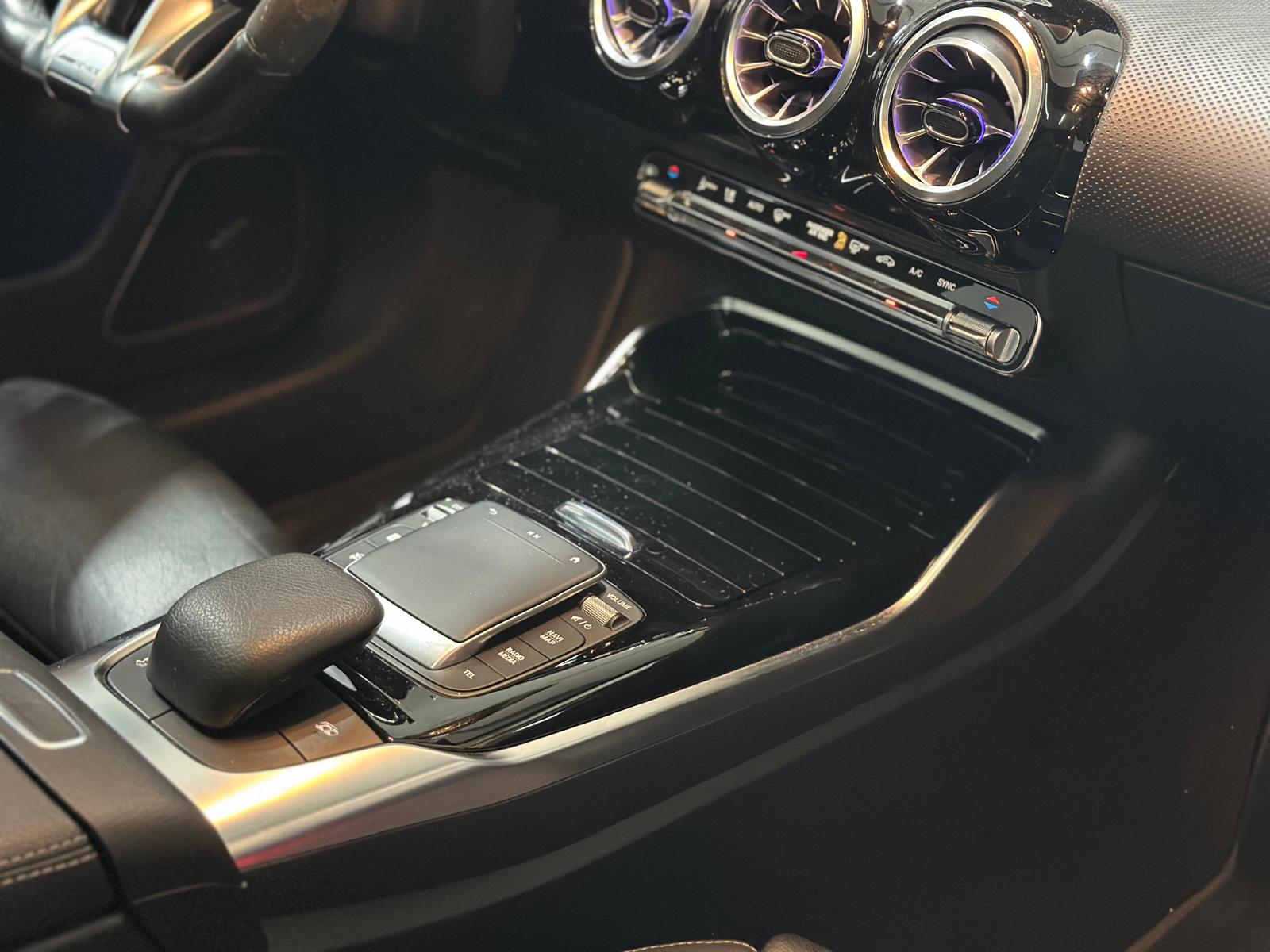 MERCEDES-BENZ A 45 S AMG 4Matic+ Speedshift-image-14