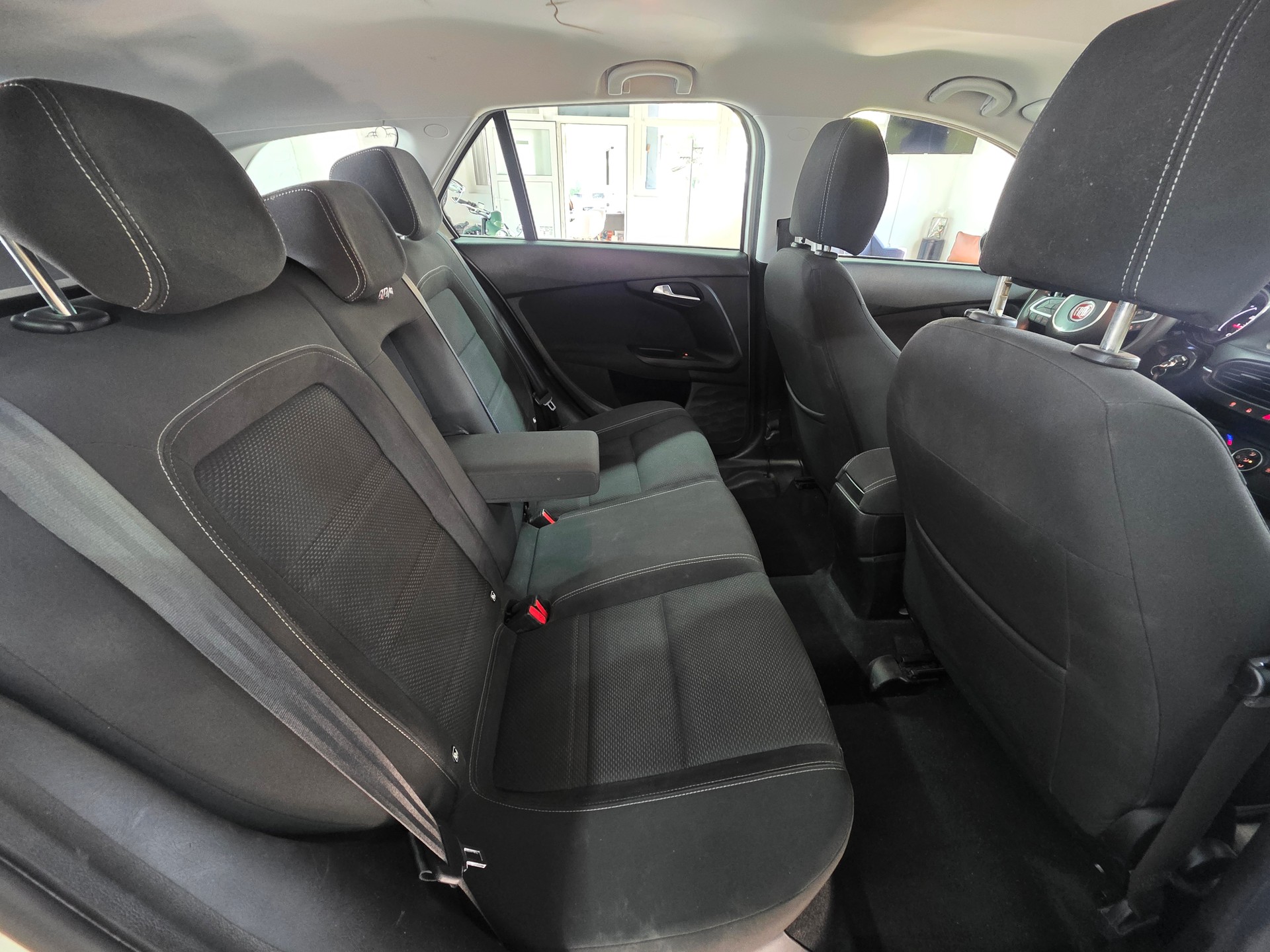 FIAT Tipo 1.6MJ Station Wagon Lounge DCT-image-16