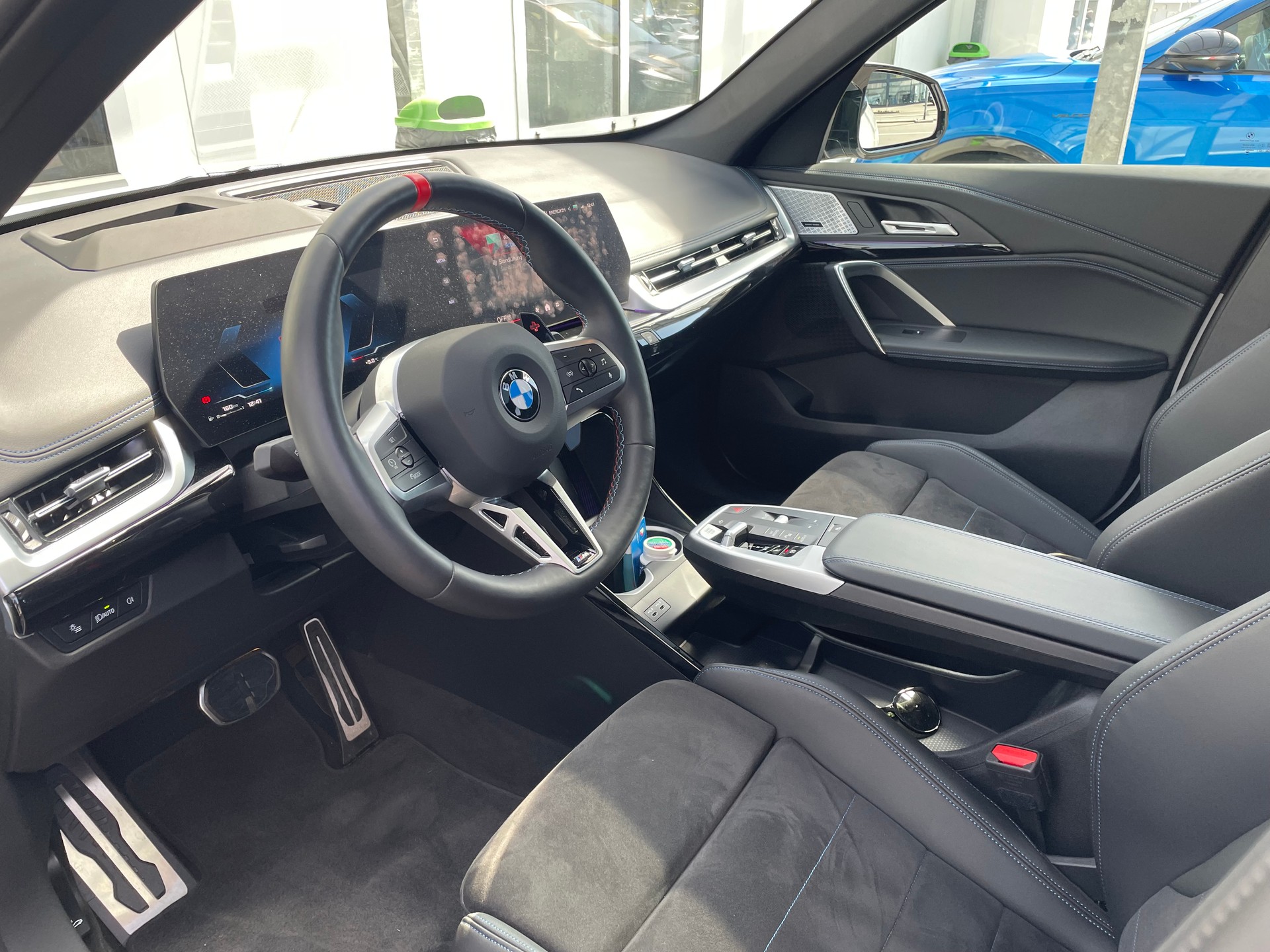 BMW M35i-image-4