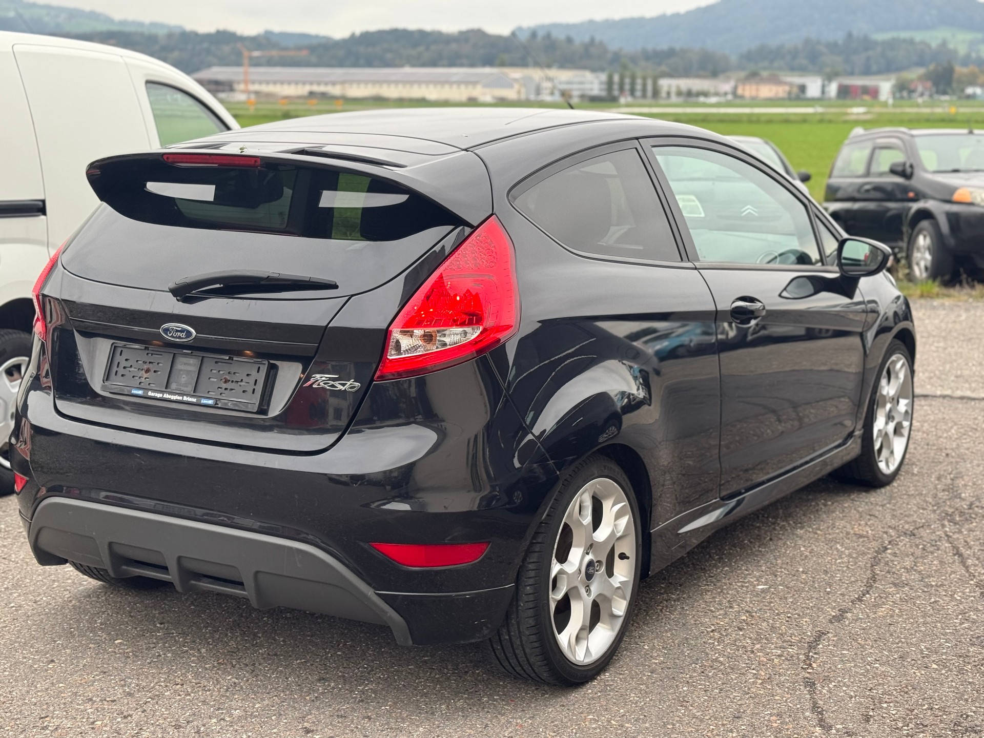 FORD Fiesta 1.6 16V Titanium-image-4