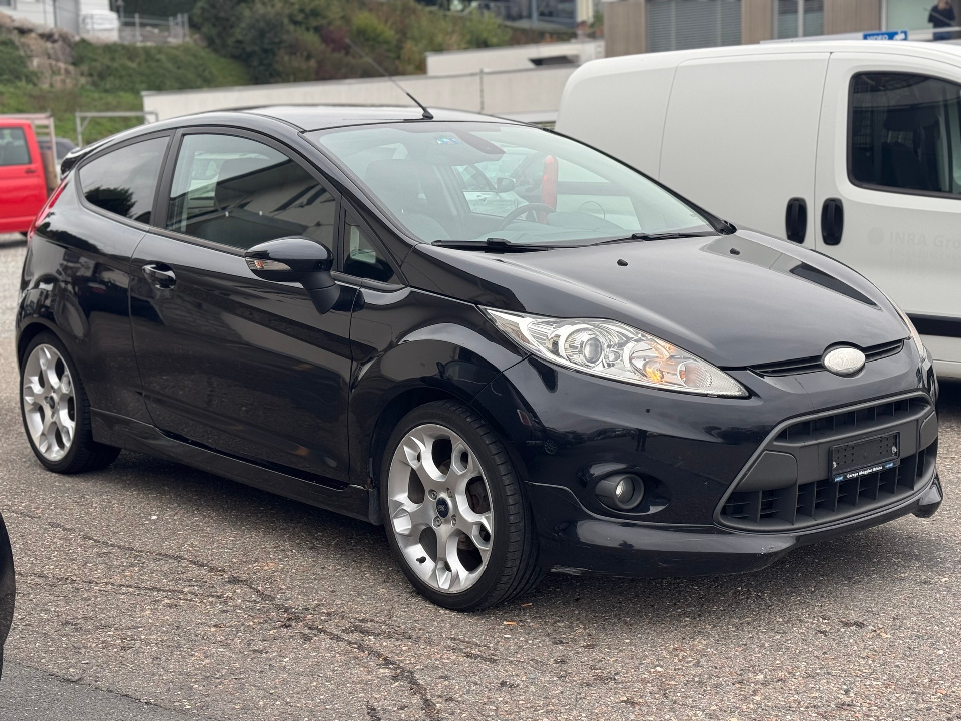 FORD Fiesta 1.6 16V Titanium-image-1