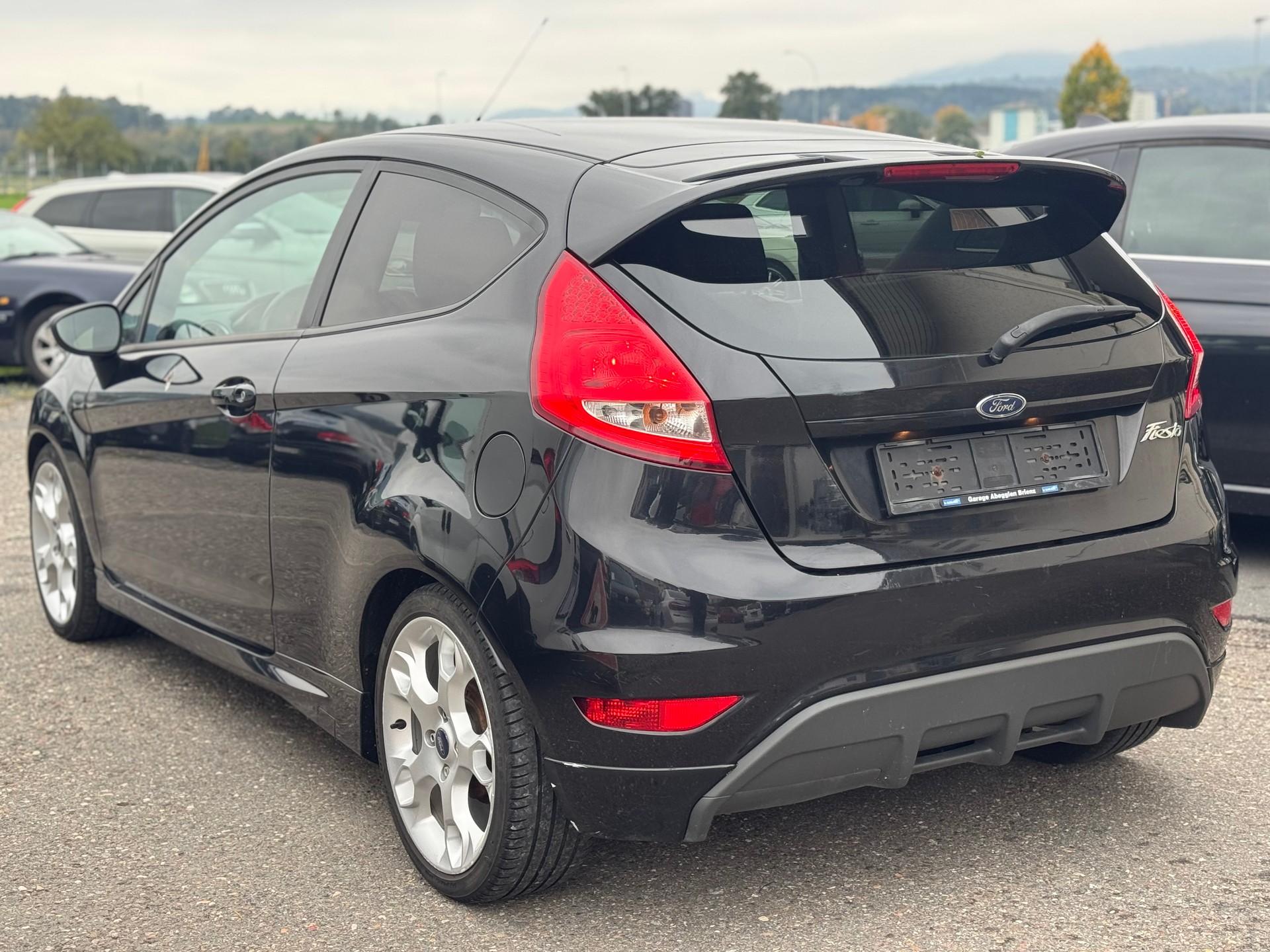 FORD Fiesta 1.6 16V Titanium-image-3