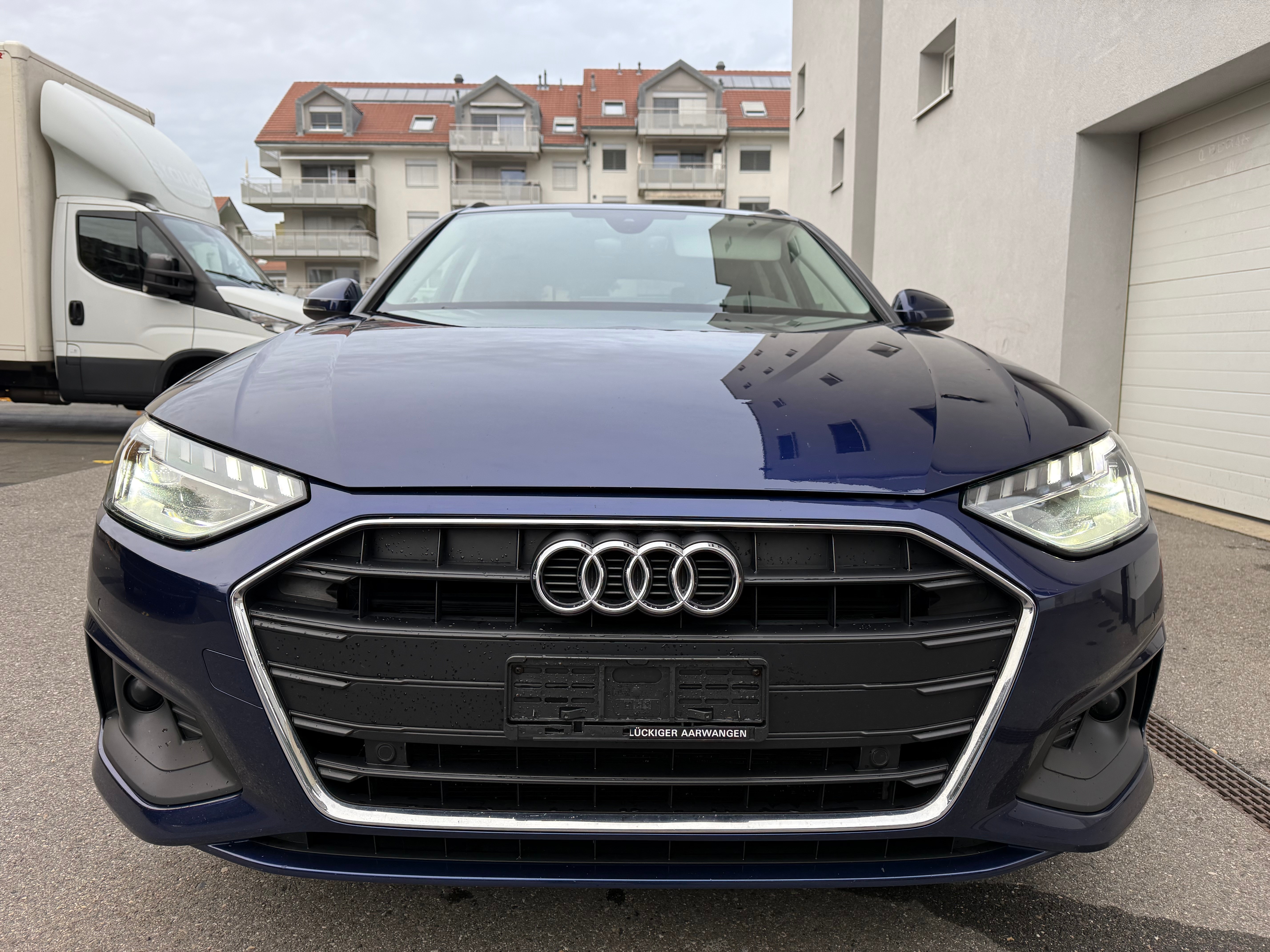 Car photo
