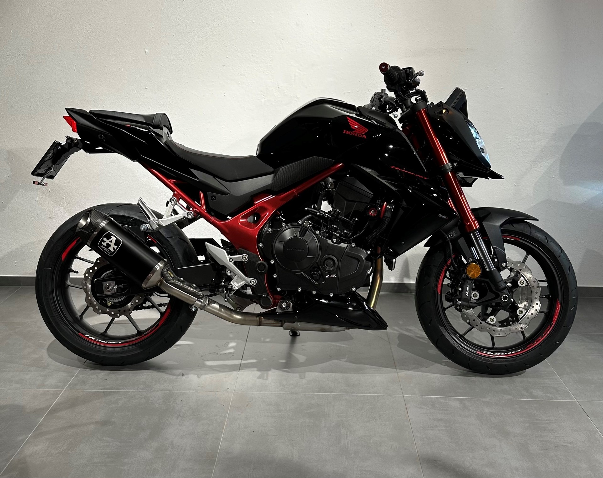 HONDA CB 750 Hornet