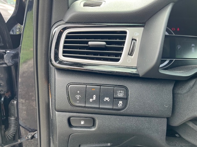 KIA Niro 1.6GDi Hybrid Trend DCT-image-8