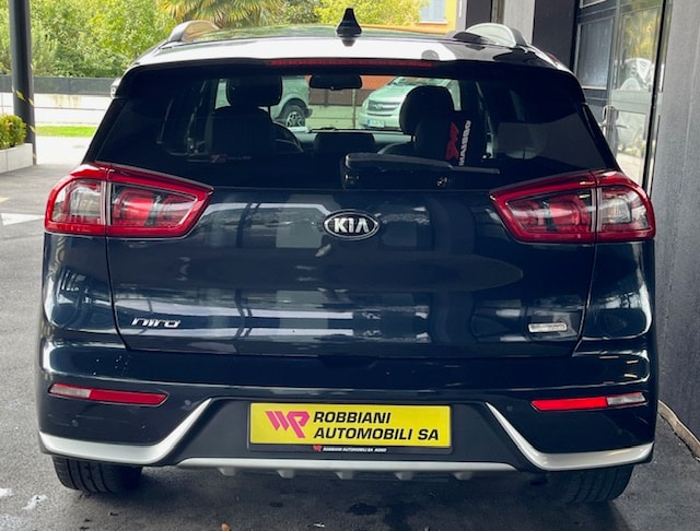 KIA Niro 1.6GDi Hybrid Trend DCT-image-13