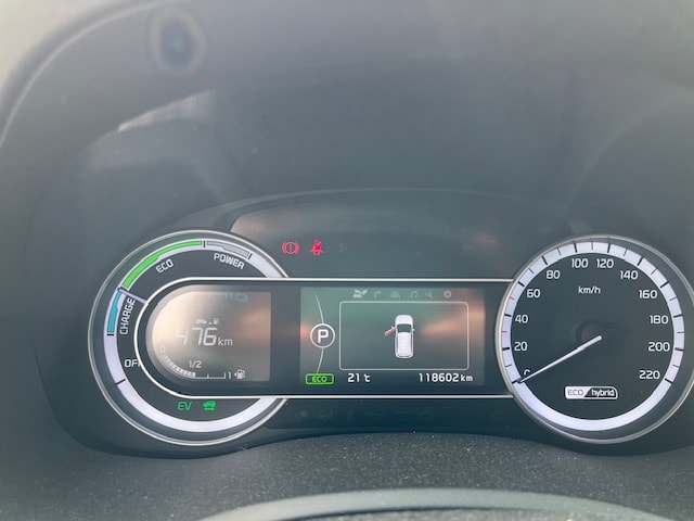 KIA Niro 1.6GDi Hybrid Trend DCT-image-6