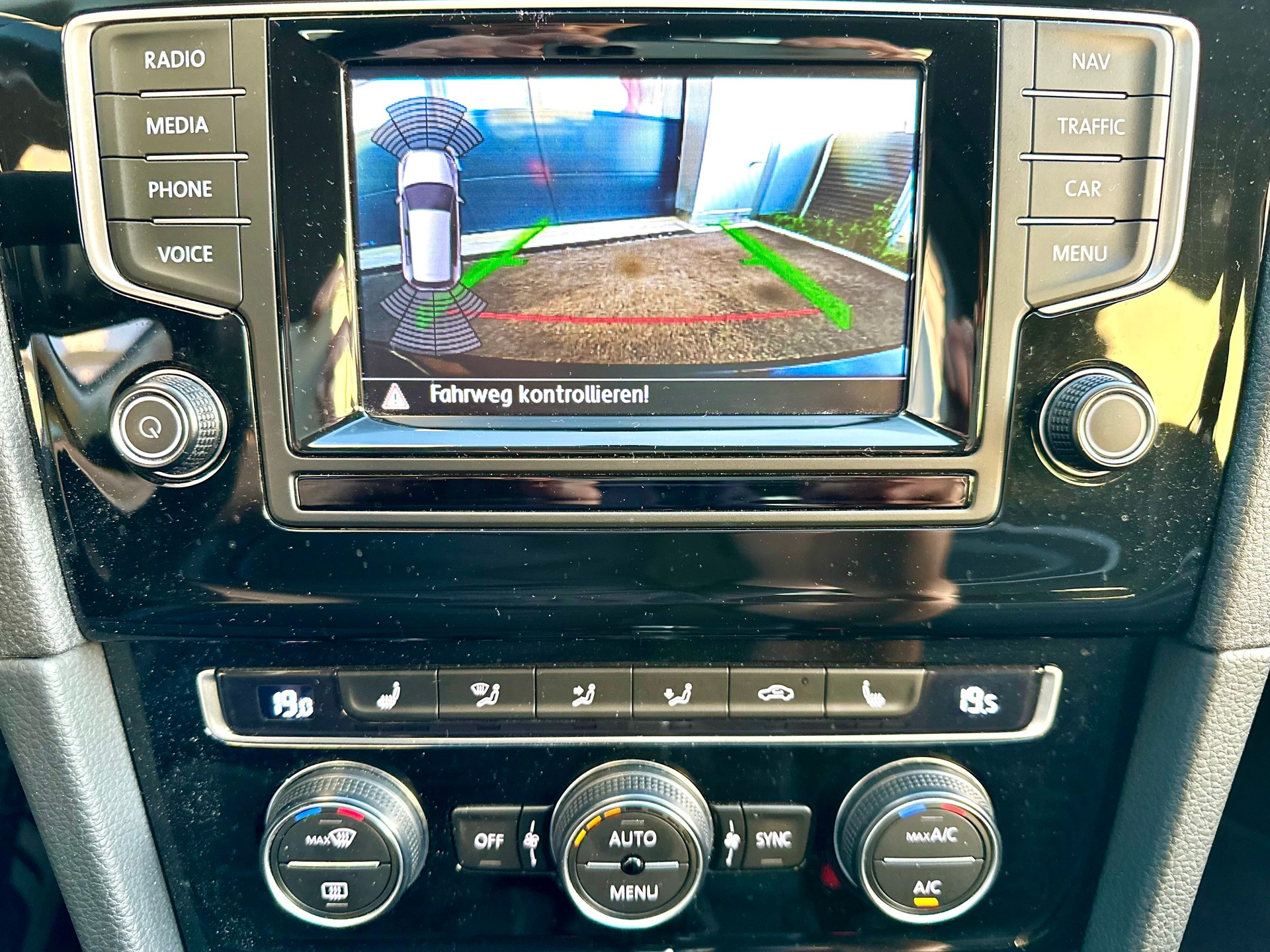 VW Golf 1.4 TSI Cup DSG-image-14