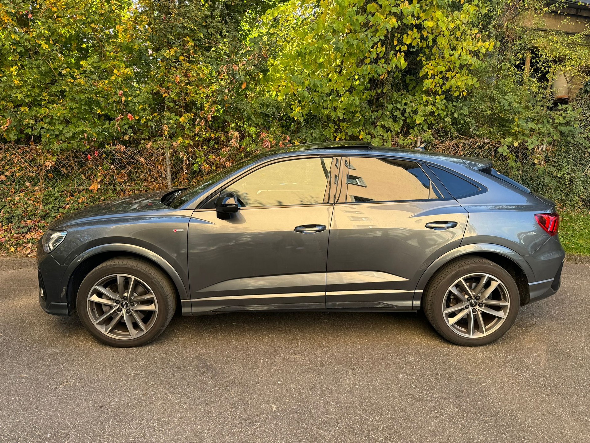 AUDI Q3 Sportback 40 TDI quattro-image-1