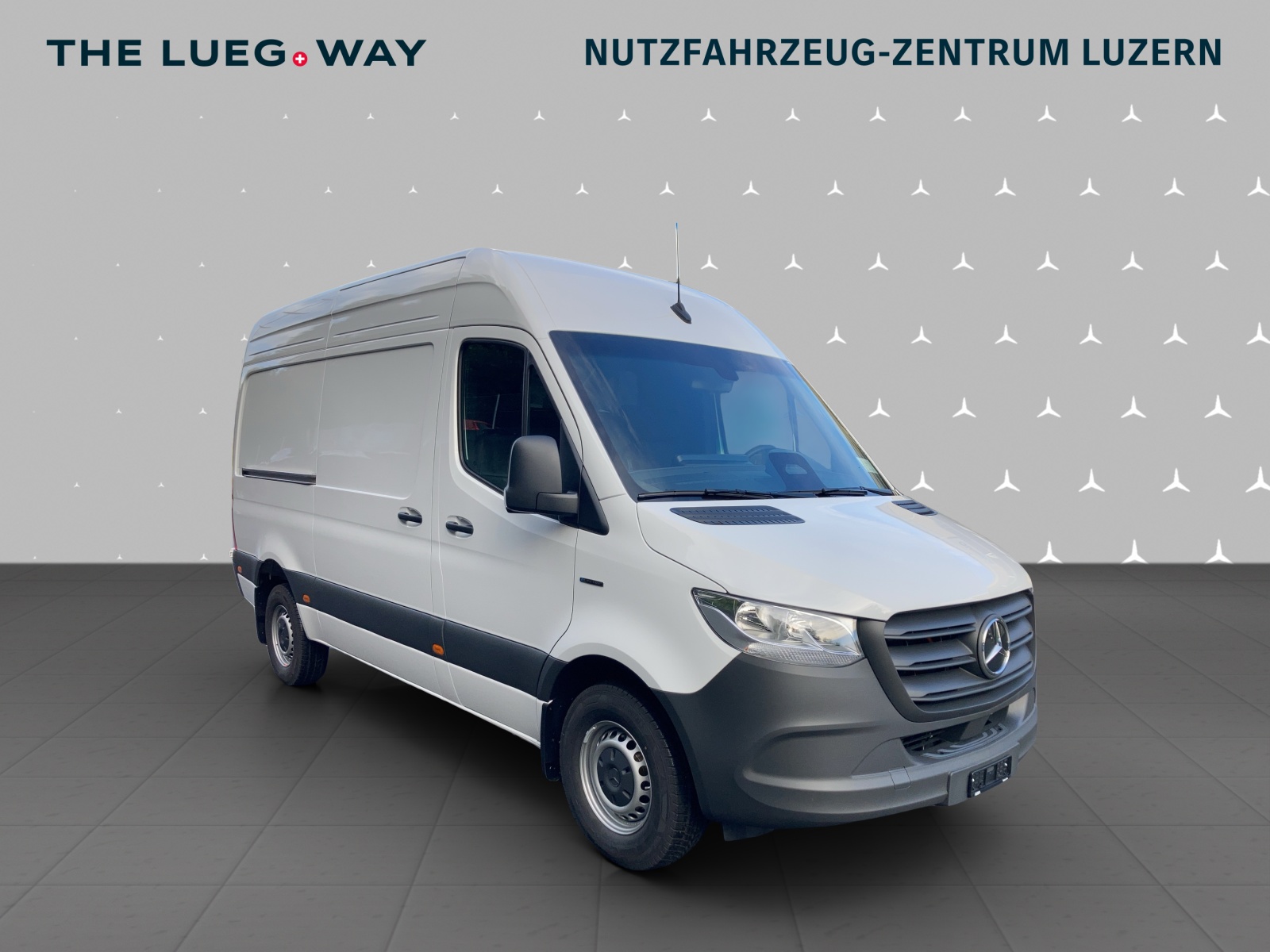 MERCEDES-BENZ eSprinter 320 KA S Pro-image-1