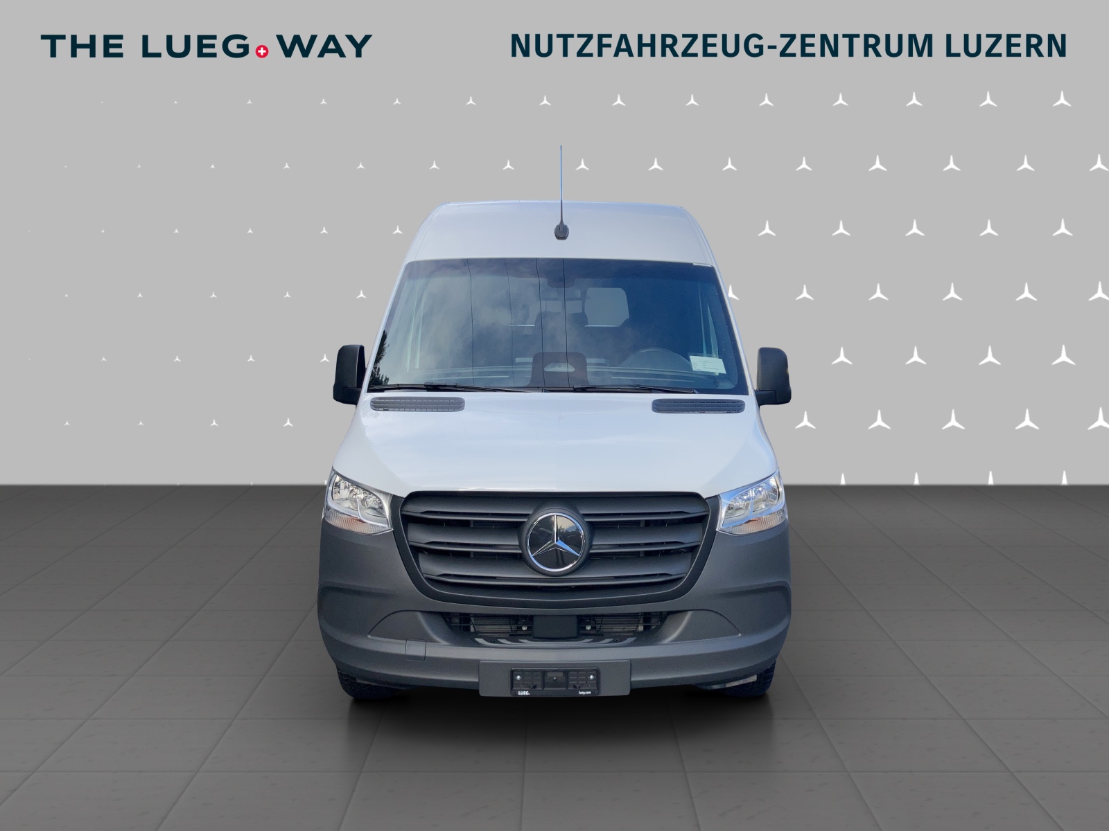 MERCEDES-BENZ eSprinter 320 KA S Pro-image-2