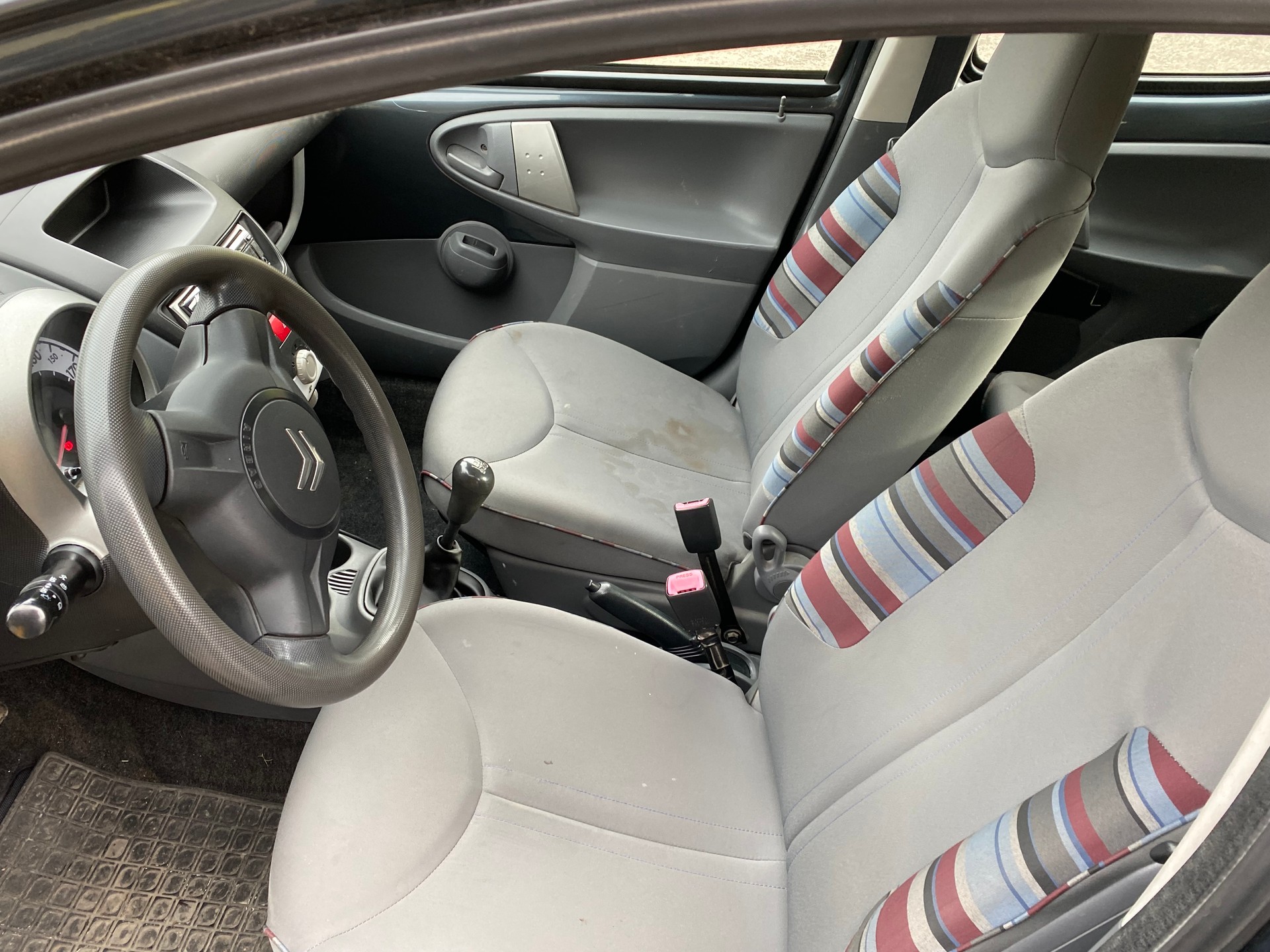 CITROEN C1 1.0i X-image-4
