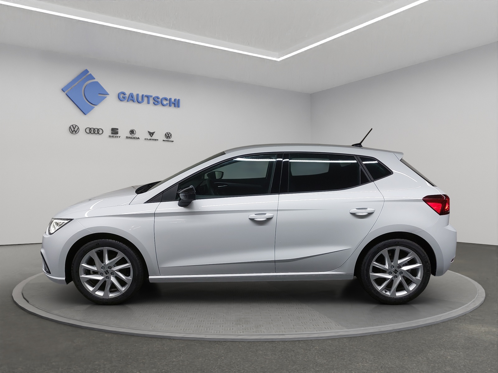 SEAT Seat Ibiza MOVE FR-image-1