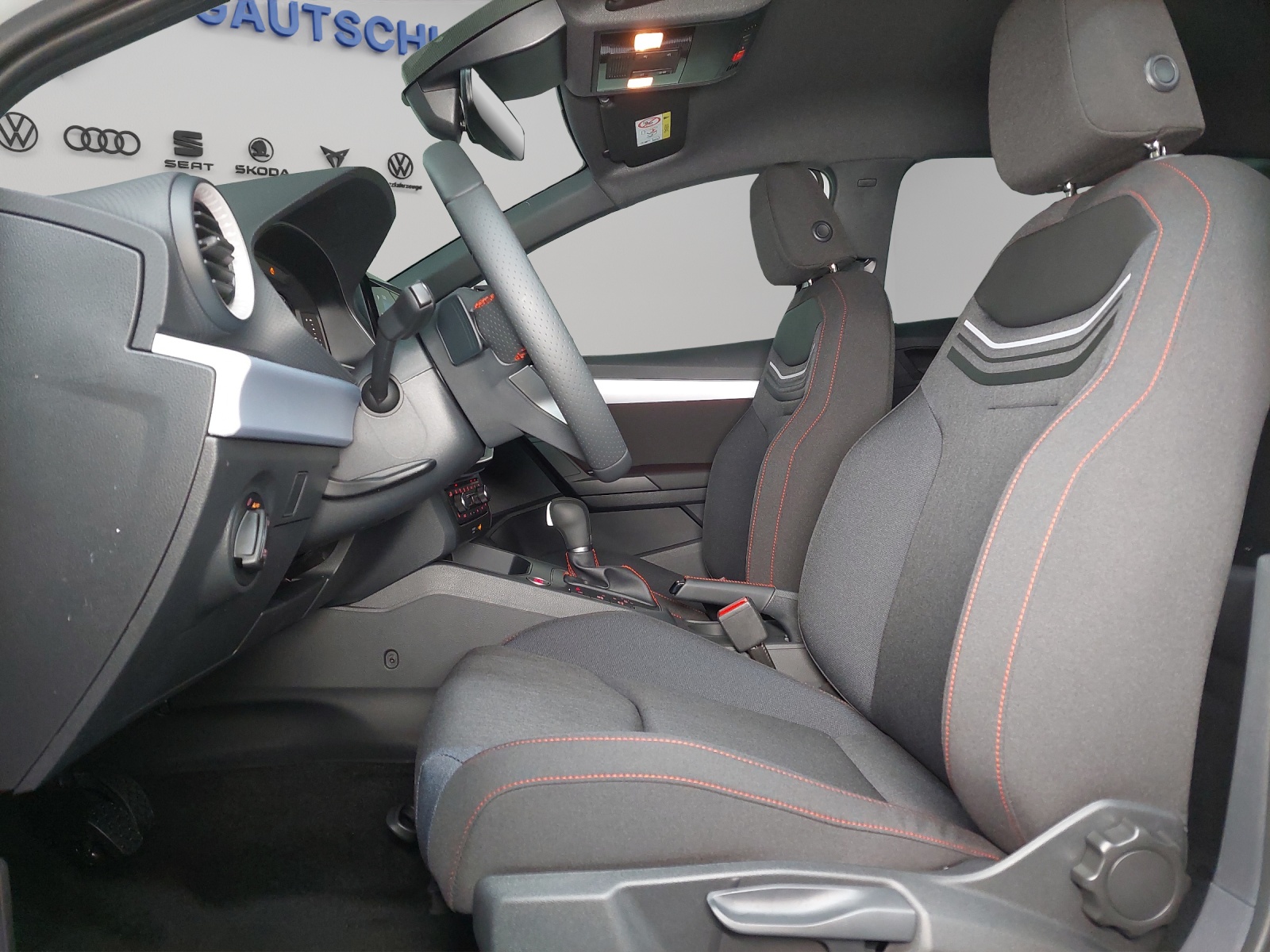 SEAT Seat Ibiza MOVE FR-image-5