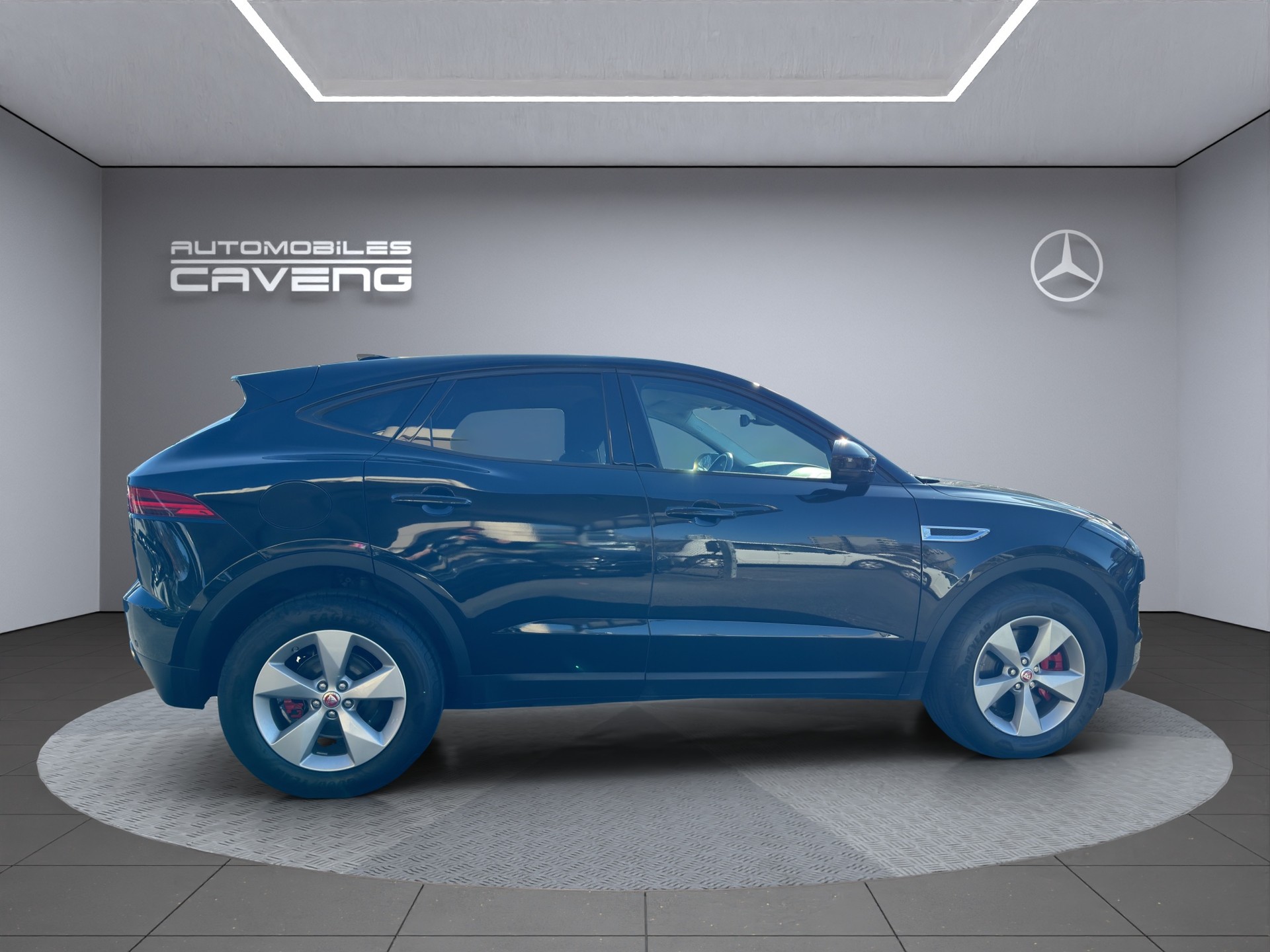 JAGUAR E-Pace 2.0 P200 AWD Automatik-image-5