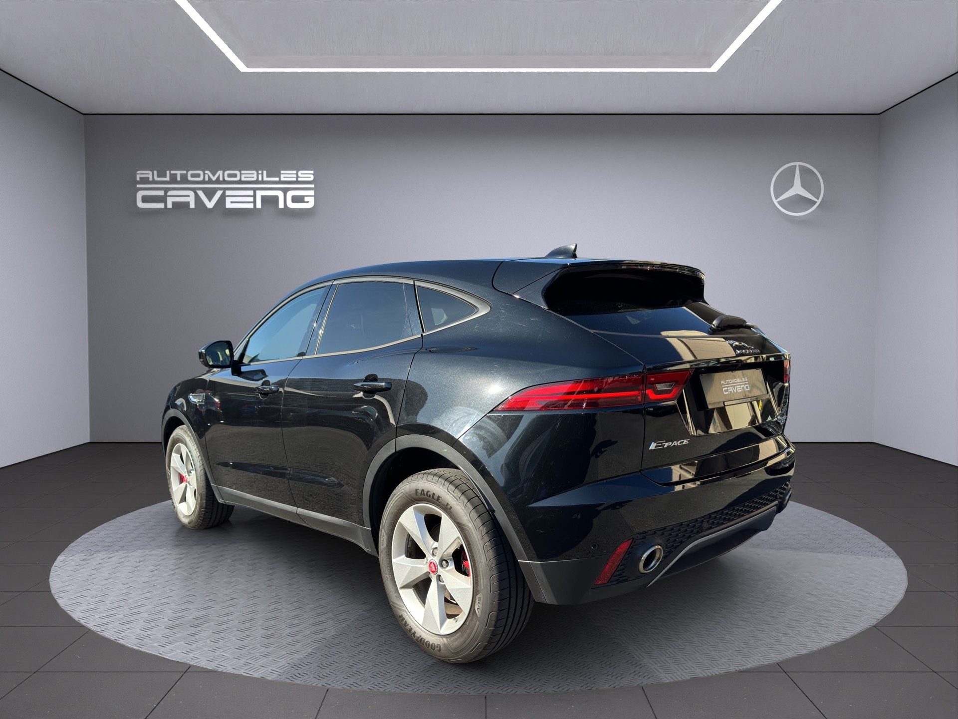 JAGUAR E-Pace 2.0 P200 AWD Automatik-image-2