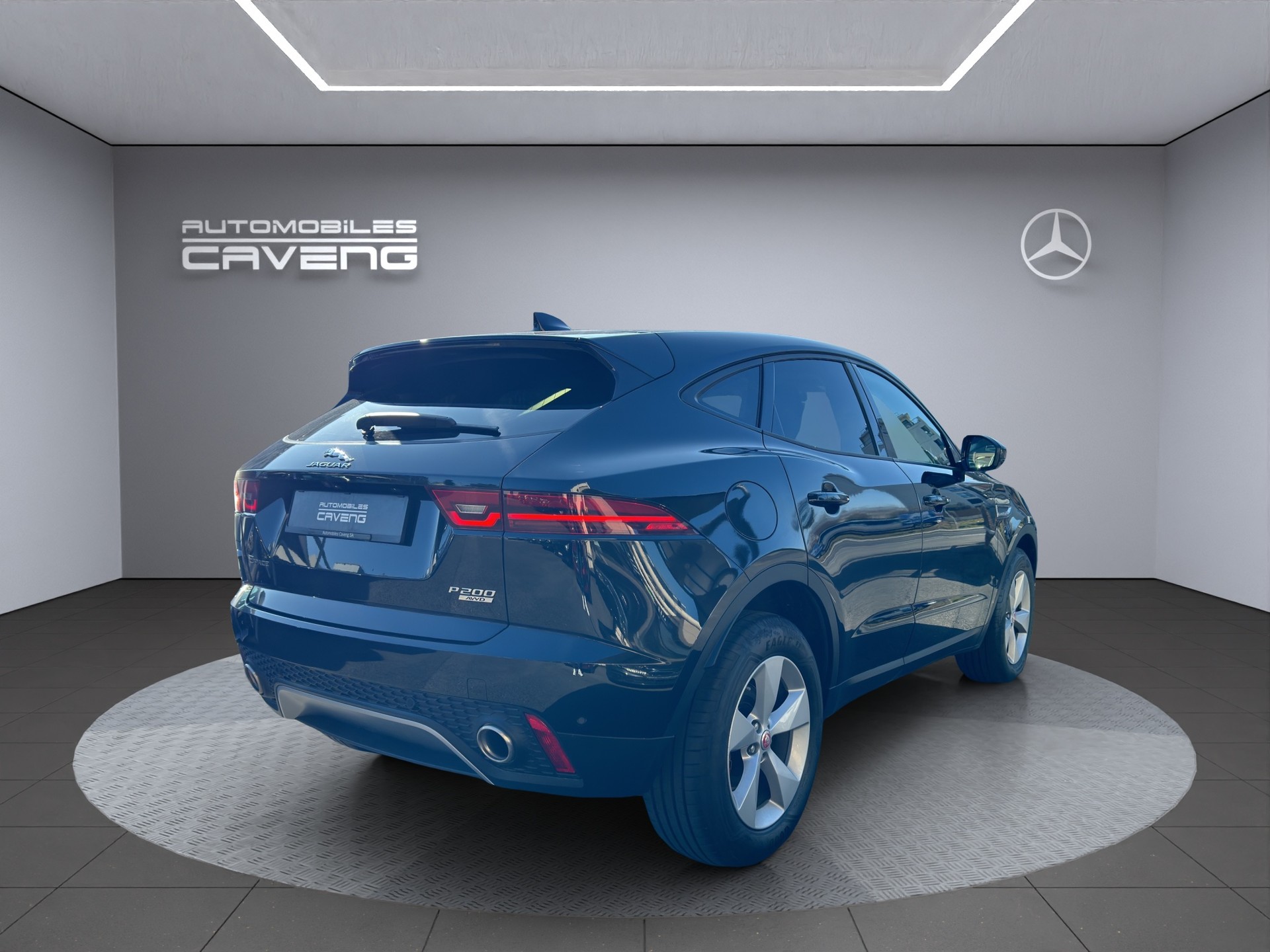 JAGUAR E-Pace 2.0 P200 AWD Automatik-image-4