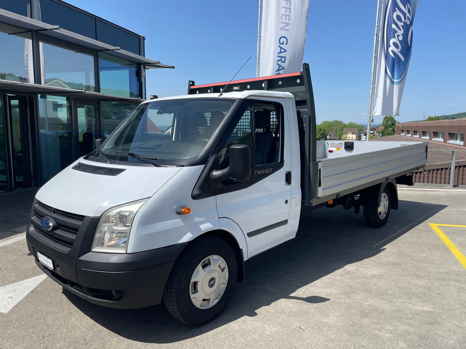 FORD Transit 2.4 TDCi 350 L4-image-3