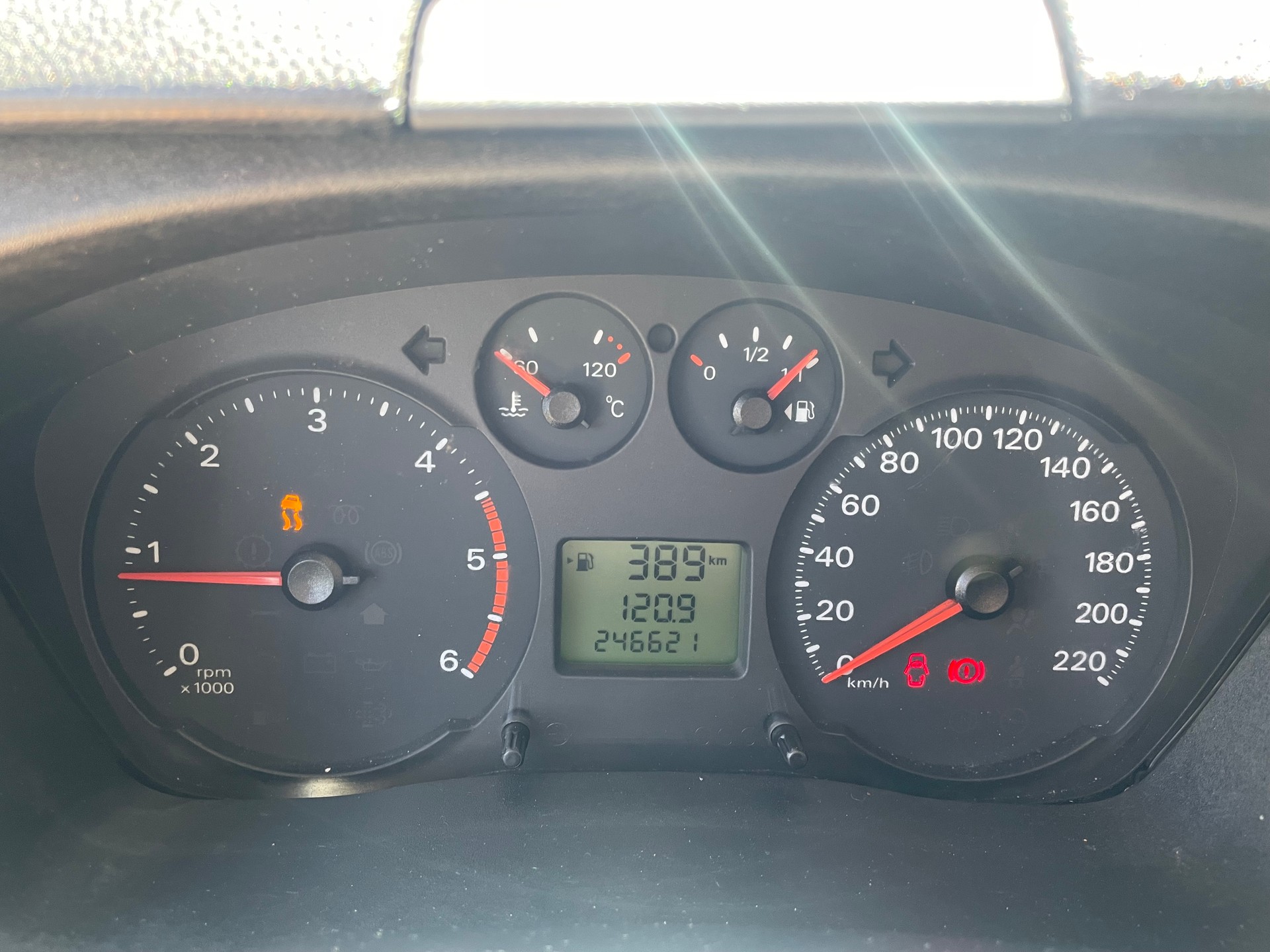 FORD Transit 2.4 TDCi 350 L4-image-12