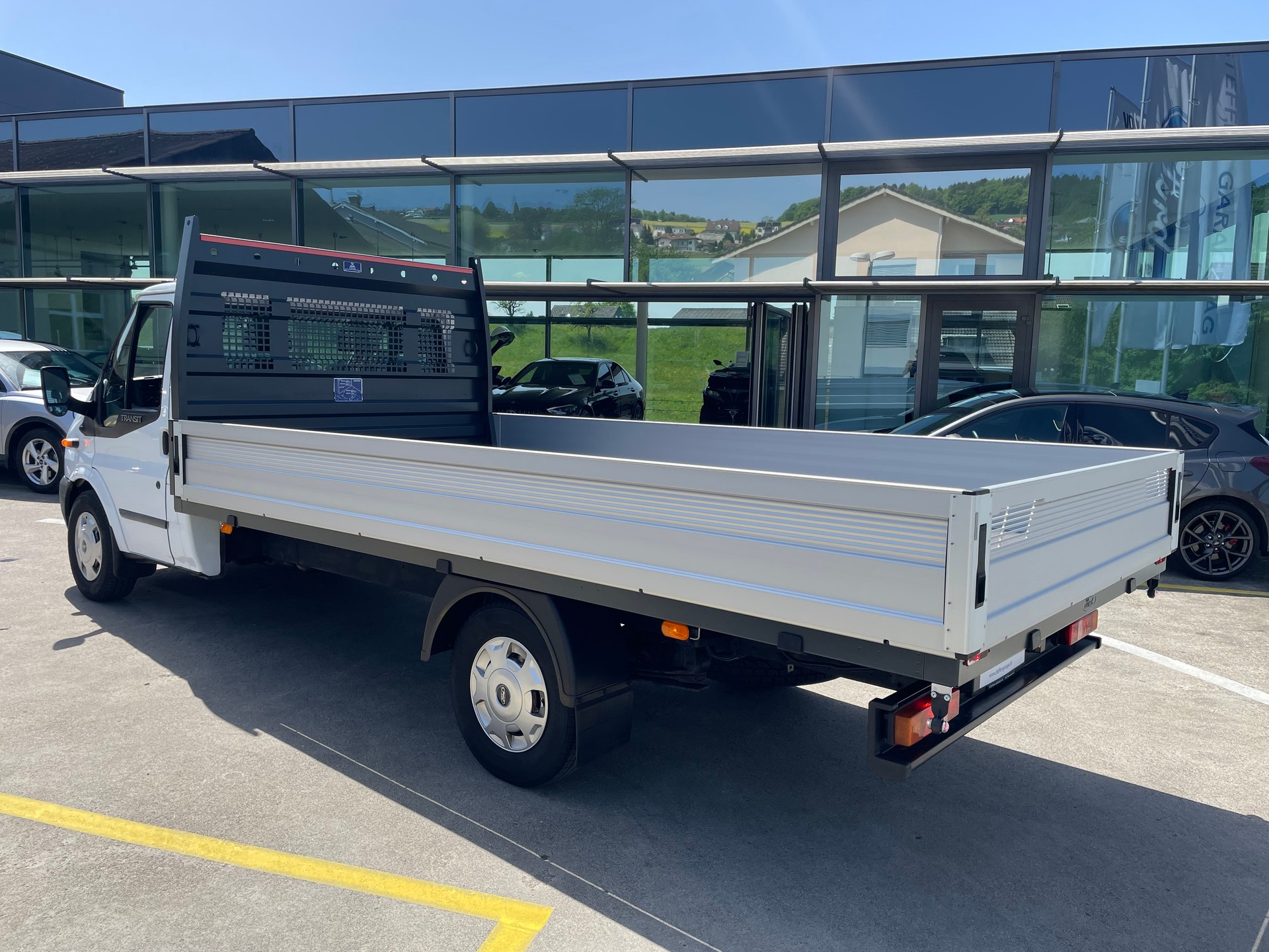 FORD Transit 2.4 TDCi 350 L4-image-4