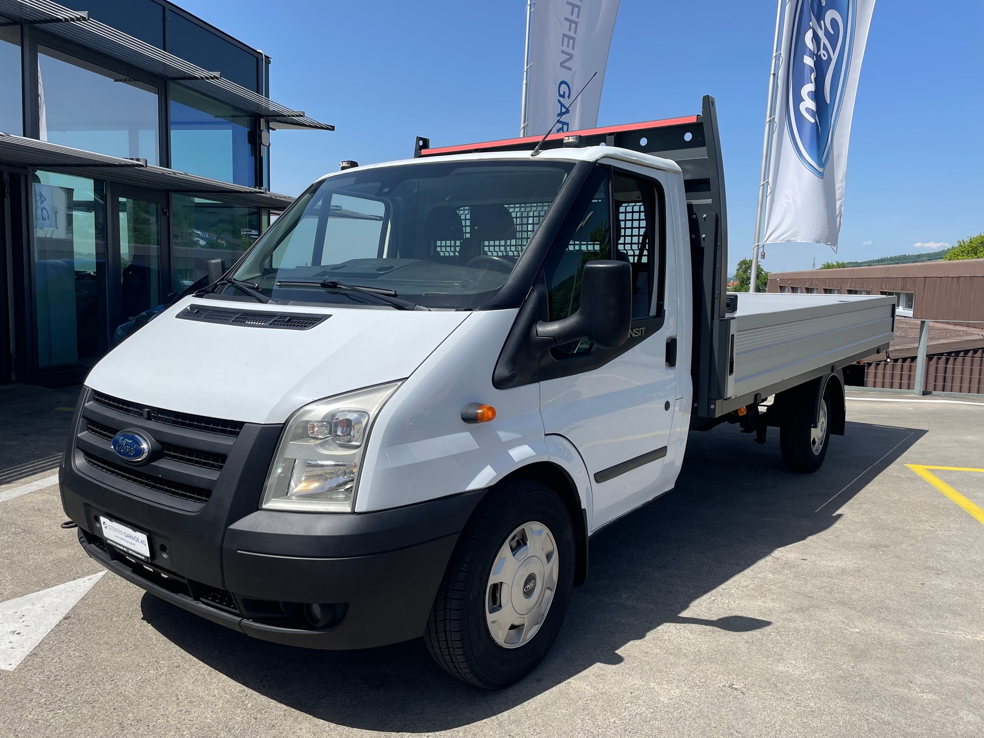 FORD Transit 2.4 TDCi 350 L4-image-0