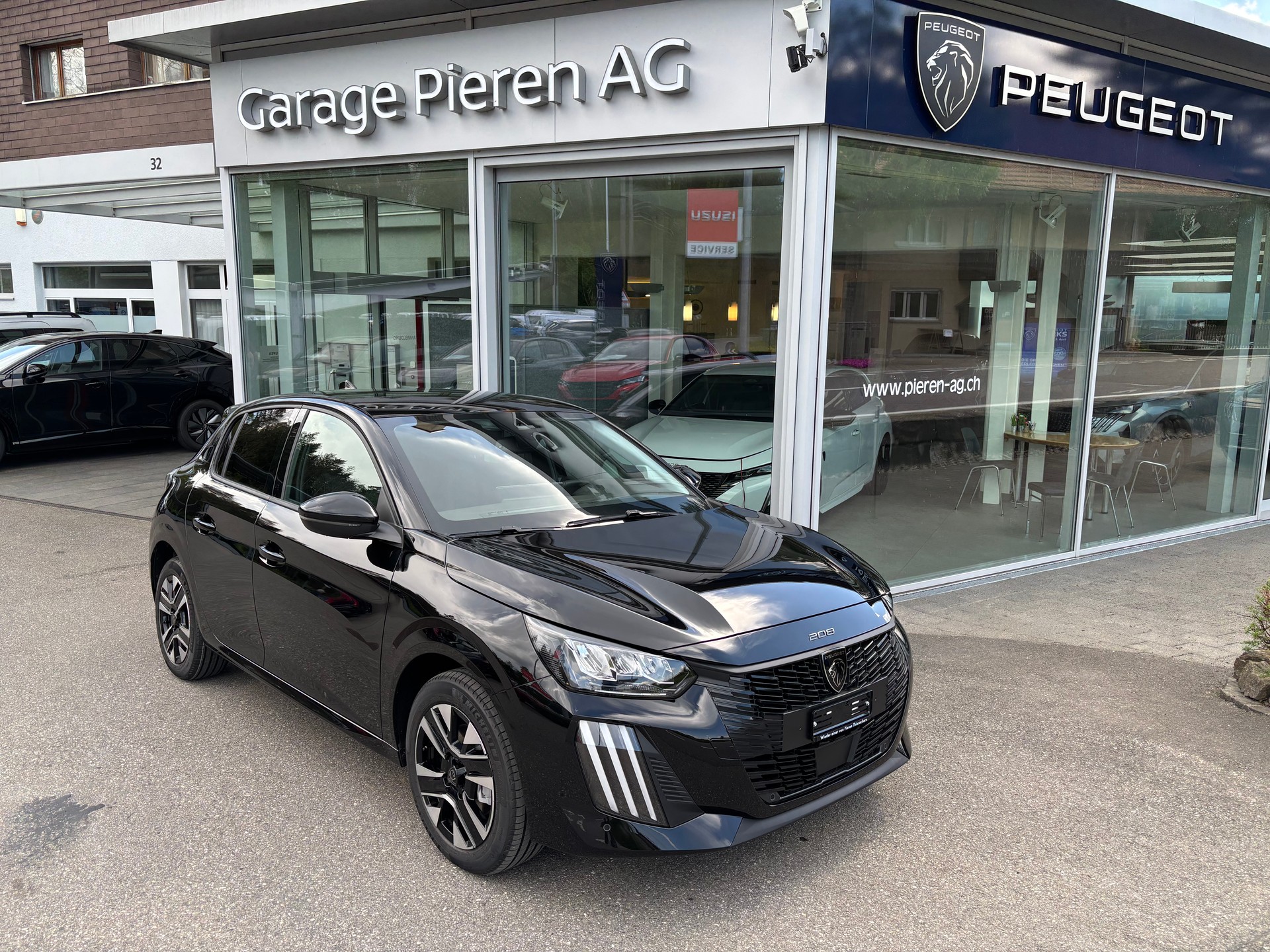 PEUGEOT 208 1.2 Hybrid 110 Allure Premium